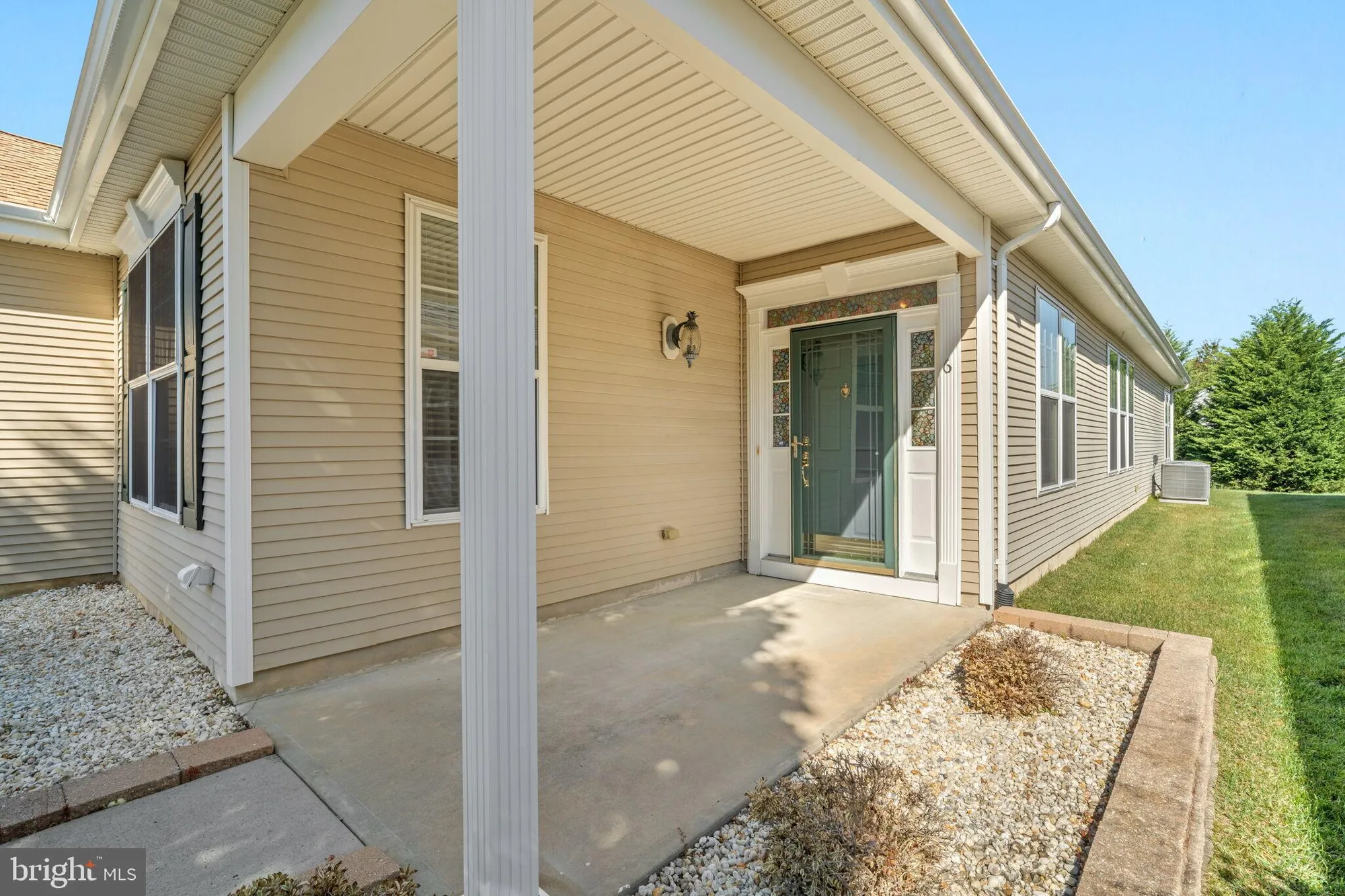 Property Slideshow image 7 of 77 | 6 mountain stream ct, Barnegat, NJ, 08005