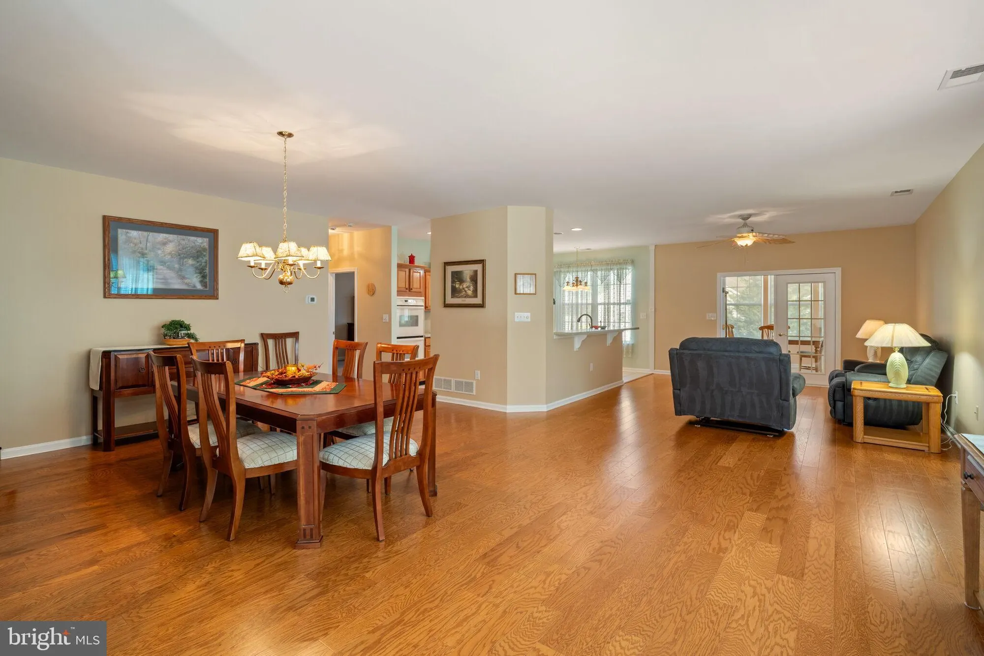 Property Slideshow image 18 of 77 | 6 mountain stream ct, Barnegat, NJ, 08005
