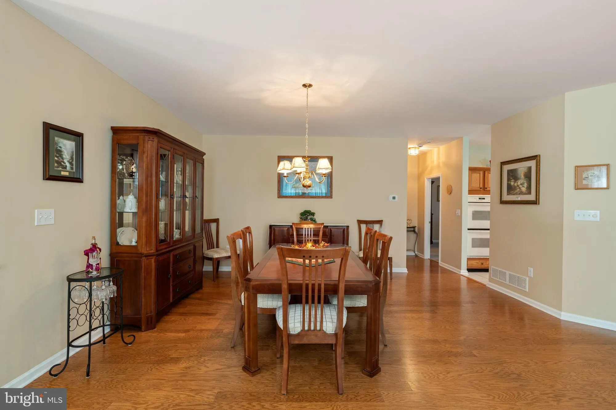 Property Slideshow image 19 of 77 | 6 mountain stream ct, Barnegat, NJ, 08005