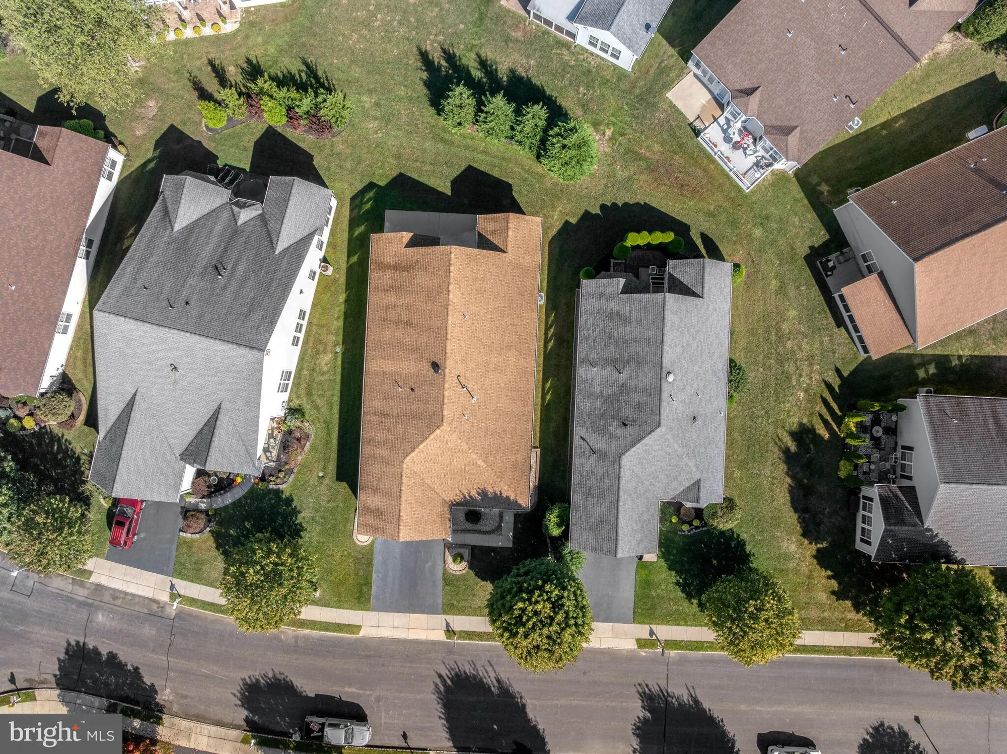 Property Slideshow image 47 of 77 | 6 mountain stream ct, Barnegat, NJ, 08005