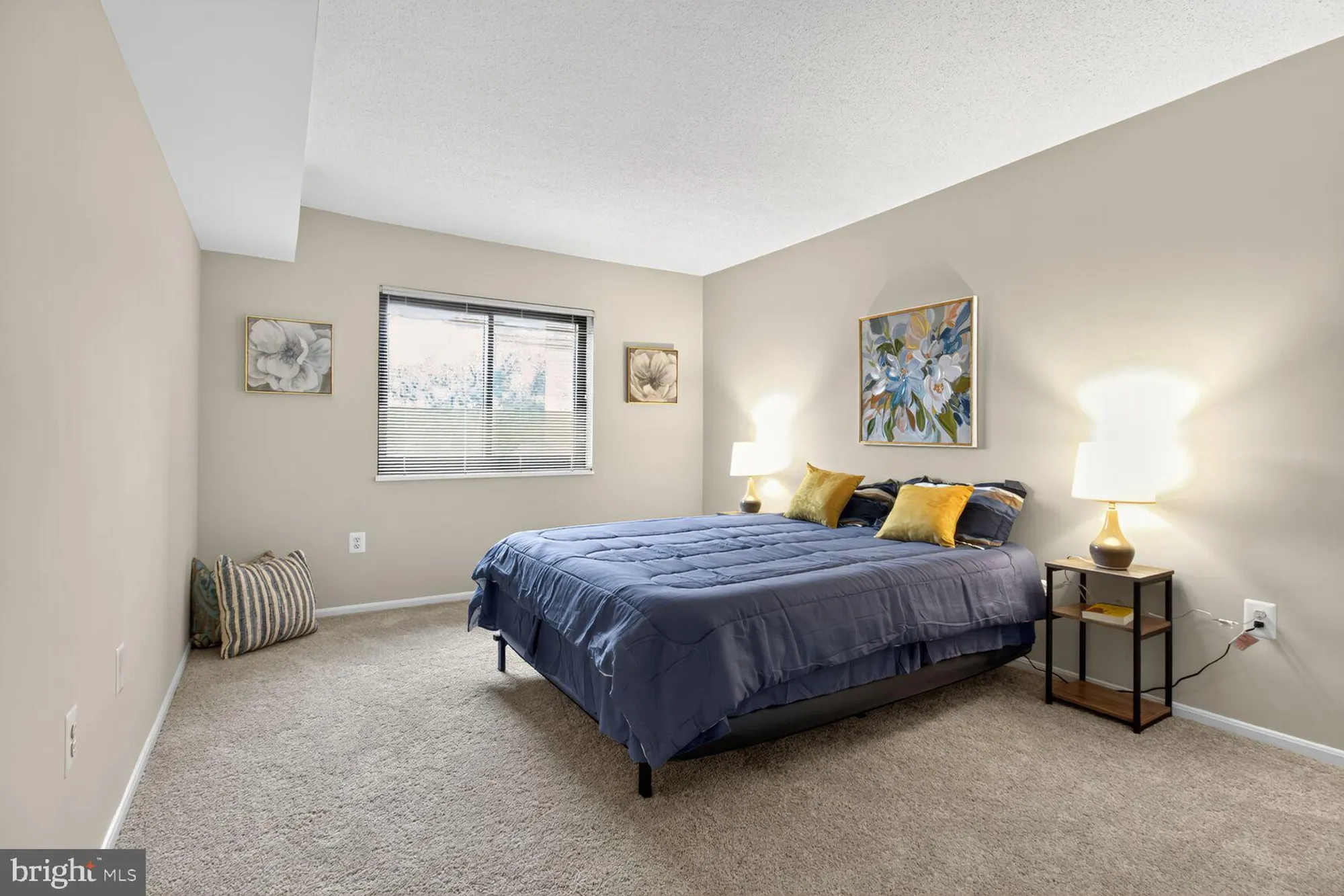 Property Slideshow image 7 of 43 | 15115 interlachen dr 3-802, Silver Spring, MD, 20906