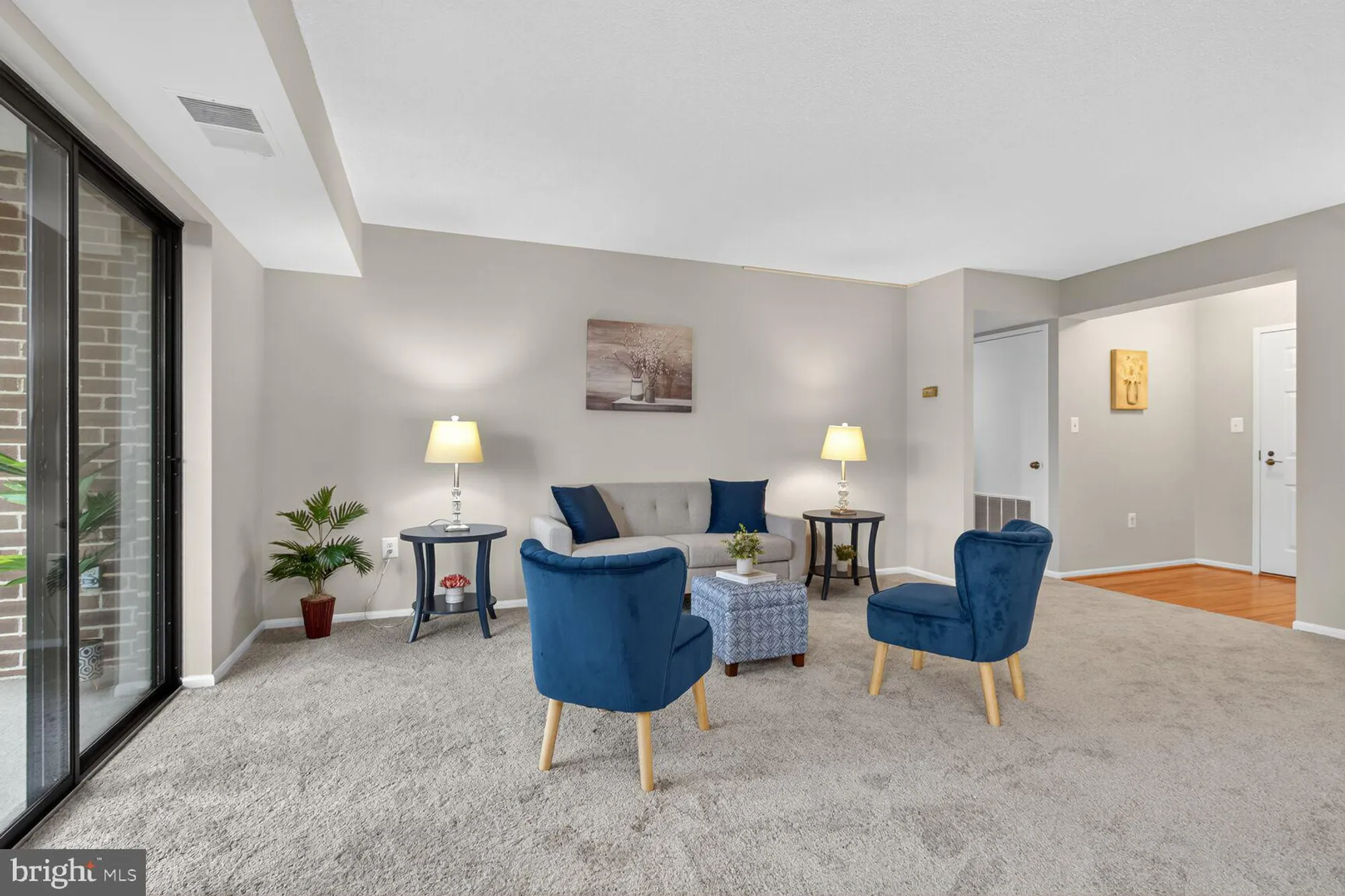 Property Slideshow image 9 of 43 | 15115 interlachen dr 3-802, Silver Spring, MD, 20906