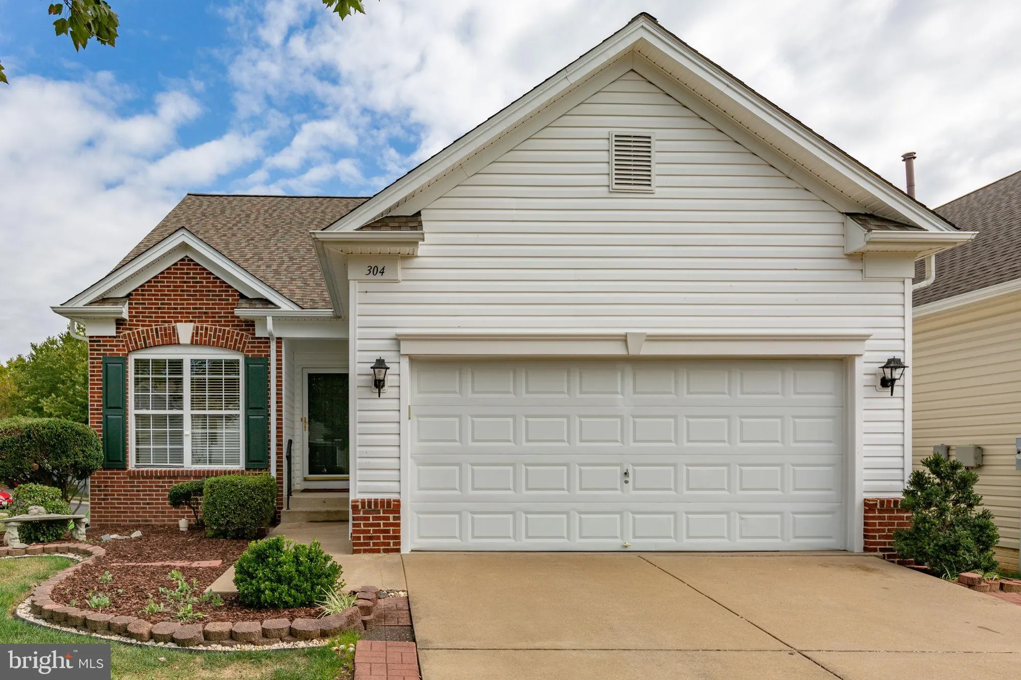 Property Slideshow image 1 of 53 | 304 bridgewater cir, Fredericksburg, VA, 22406