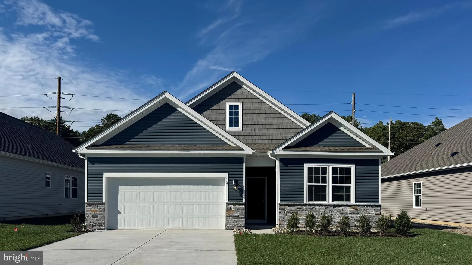 Property Slideshow image 1 of 52 | 127 hilton head ct, Egg Harbor Township, NJ, 08234