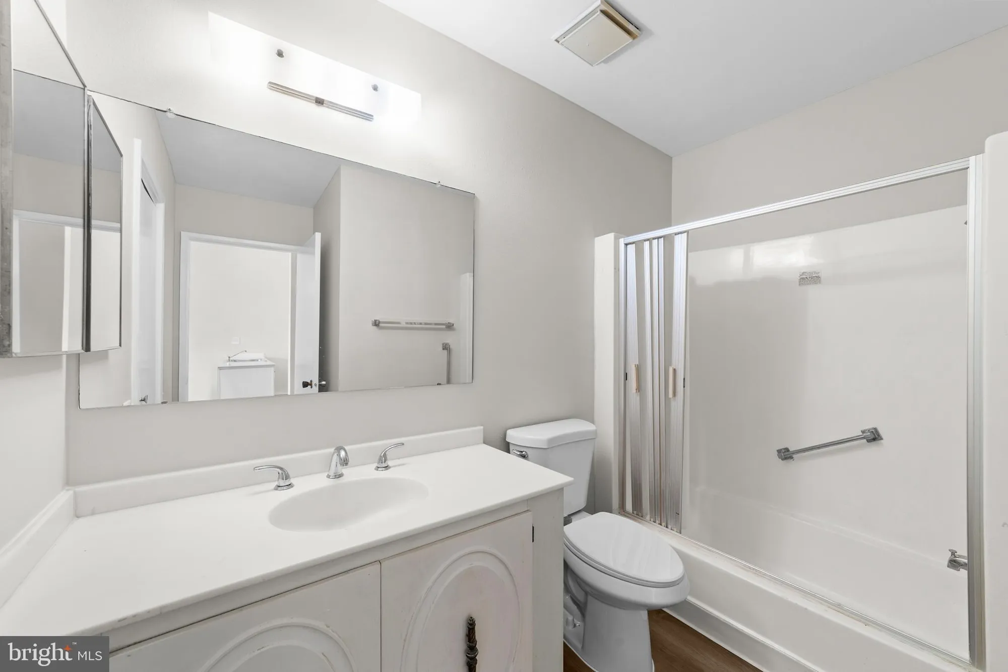 Property Slideshow image 21 of 25 | 278 crosse dr apt 3g, Monroe Twp, NJ, 08831