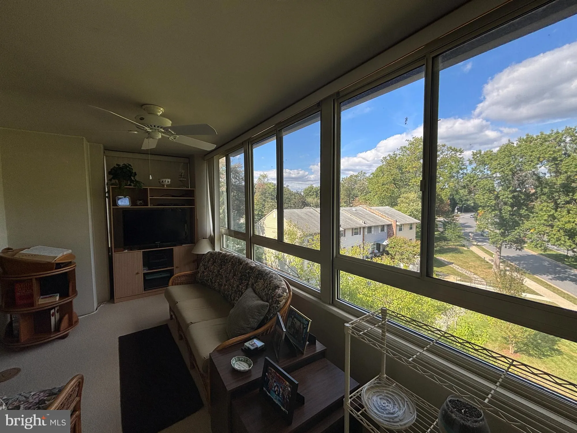 Property Slideshow image 18 of 23 | 14801 pennfield cir 412, Silver Spring, MD, 20906