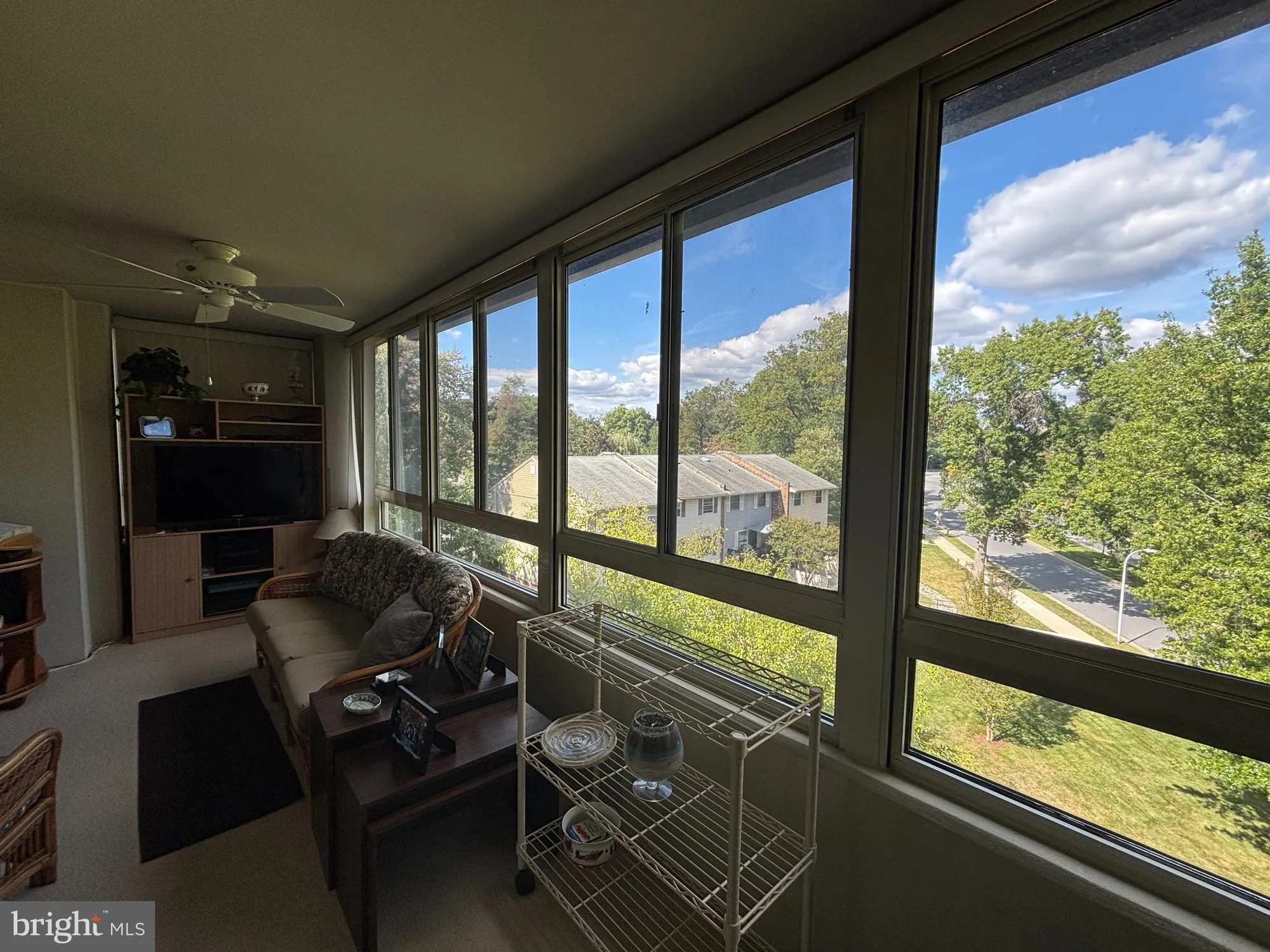 Property Slideshow image 19 of 23 | 14801 pennfield cir 412, Silver Spring, MD, 20906