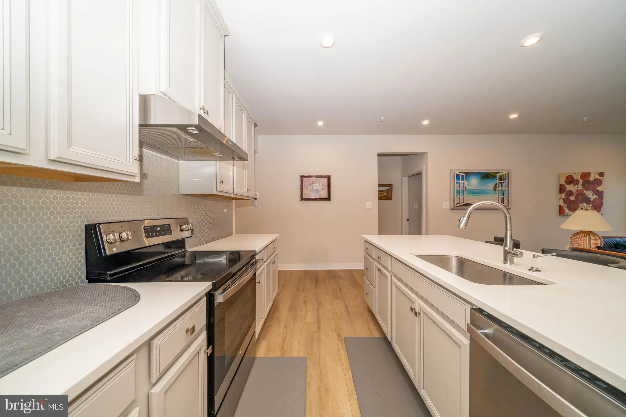 Property Slideshow image 7 of 40 | 1326 stonefly ln, Odenton, MD, 21113