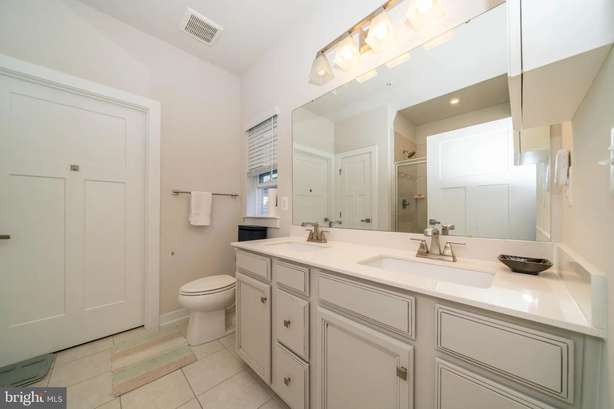 Property Slideshow image 19 of 40 | 1326 stonefly ln, Odenton, MD, 21113