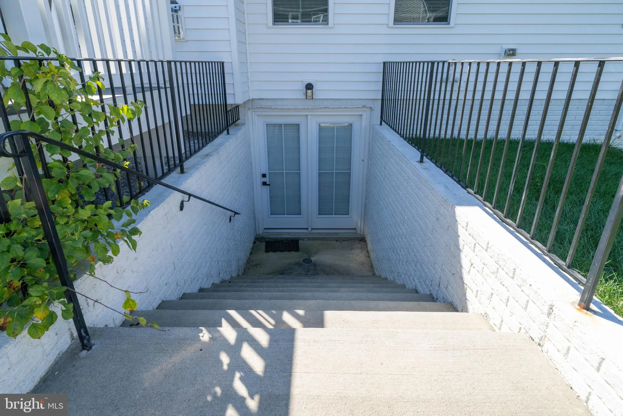 Property Slideshow image 36 of 40 | 1326 stonefly ln, Odenton, MD, 21113