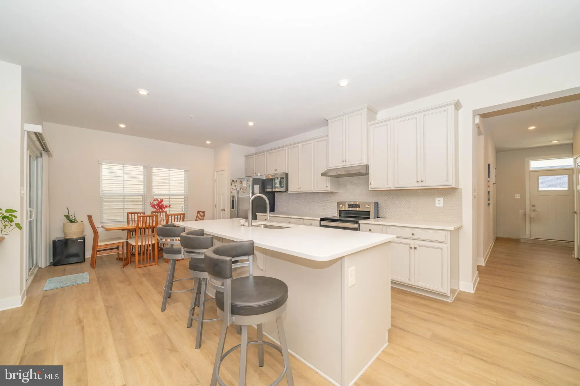 Property Slideshow image 9 of 40 | 1326 stonefly ln, Odenton, MD, 21113