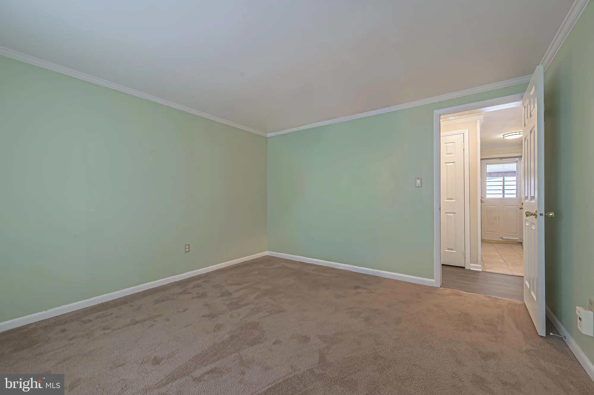 Property Slideshow image 21 of 34 | 13 hickory ln, Mays Landing, NJ, 08330