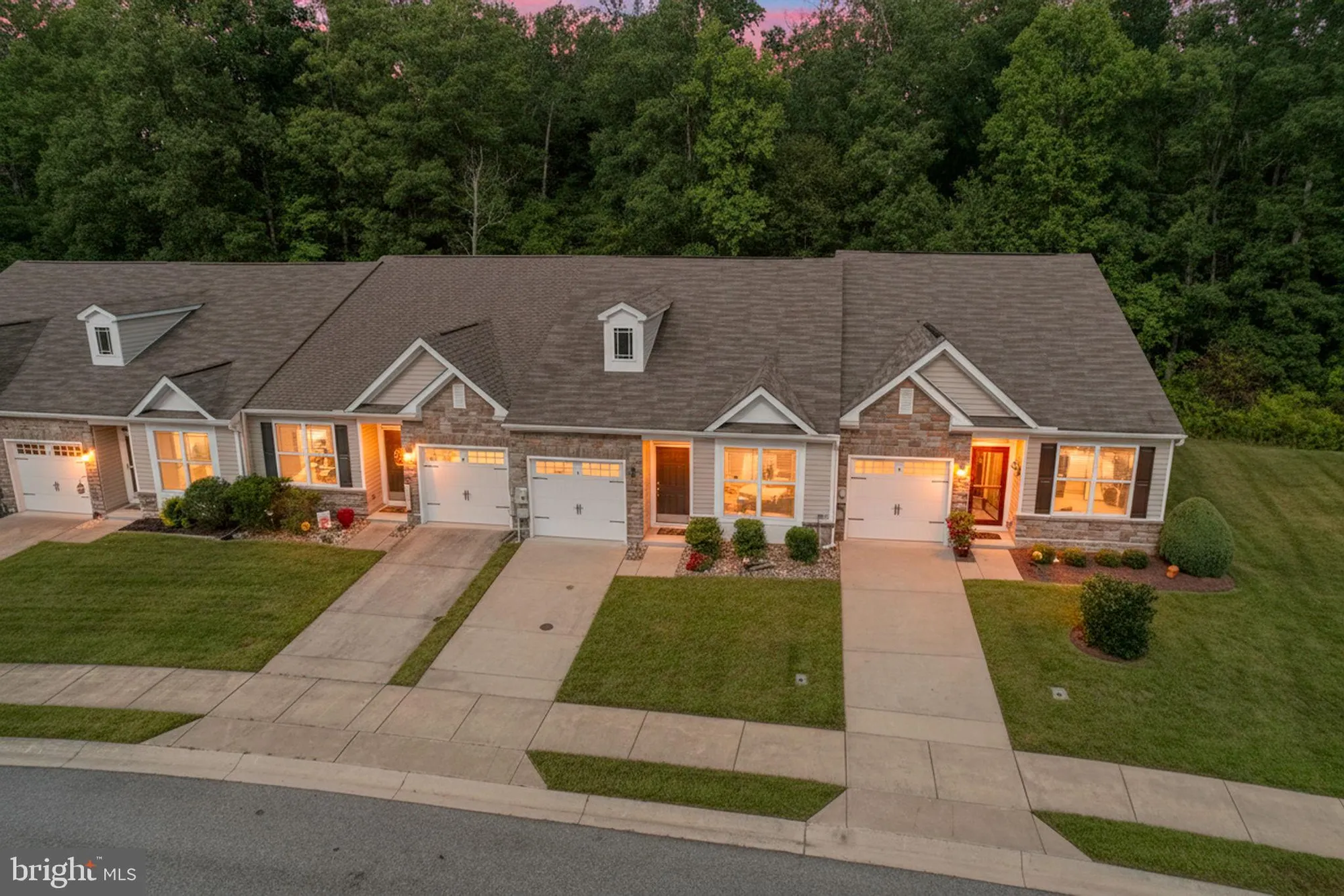 Property Slideshow image 5 of 35 | 21 starfire ct, Dover, DE, 19901