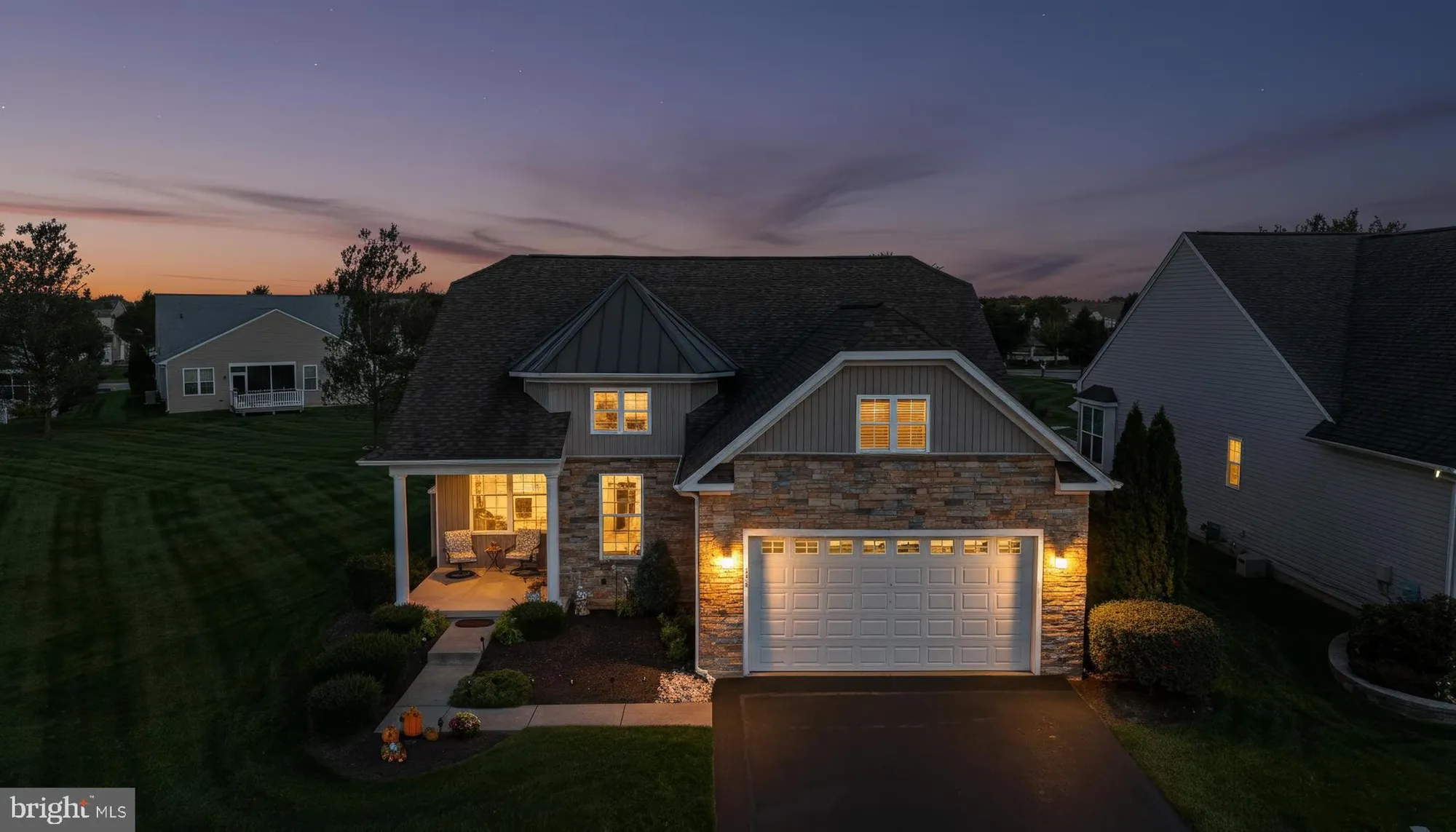 Property Slideshow image 2 of 75 | 402 topiary ln, Middletown, DE, 19709