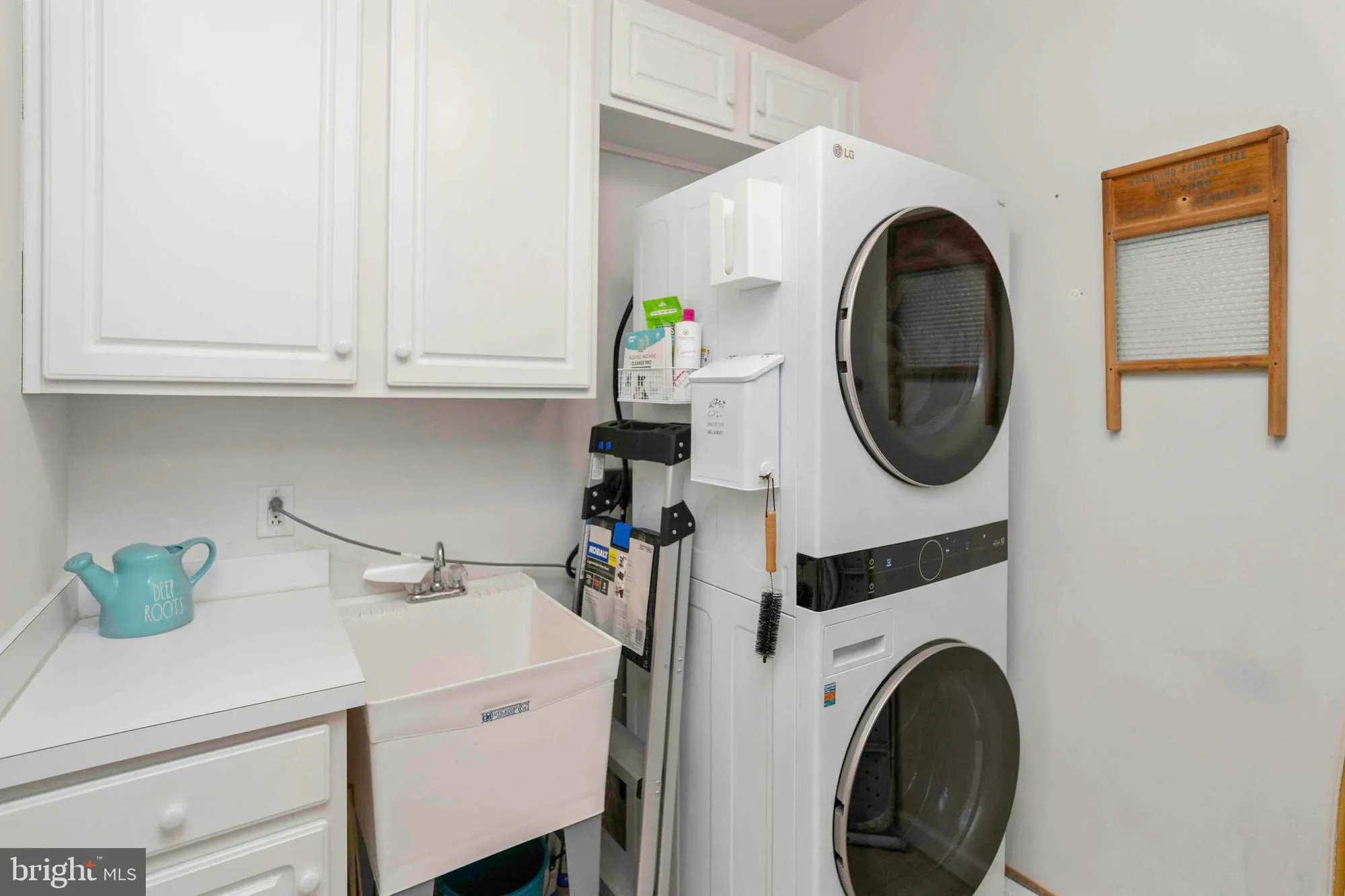 Property Slideshow image 23 of 37 | 1307 lilac ct, Upper Gwynedd, PA, 19446