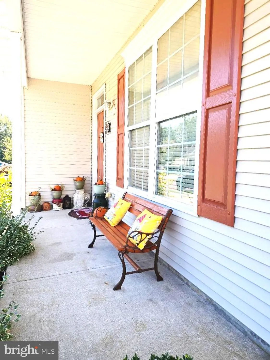 Property Slideshow image 5 of 19 | 50 marigold ln, Tuckerton, NJ, 08087