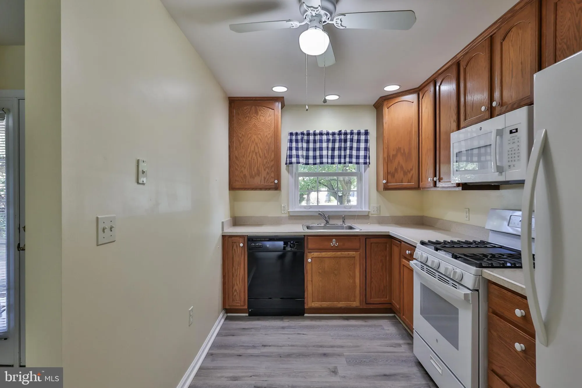 Property Slideshow image 5 of 40 | 1572 upstream farm rd, Easton, PA, 18040