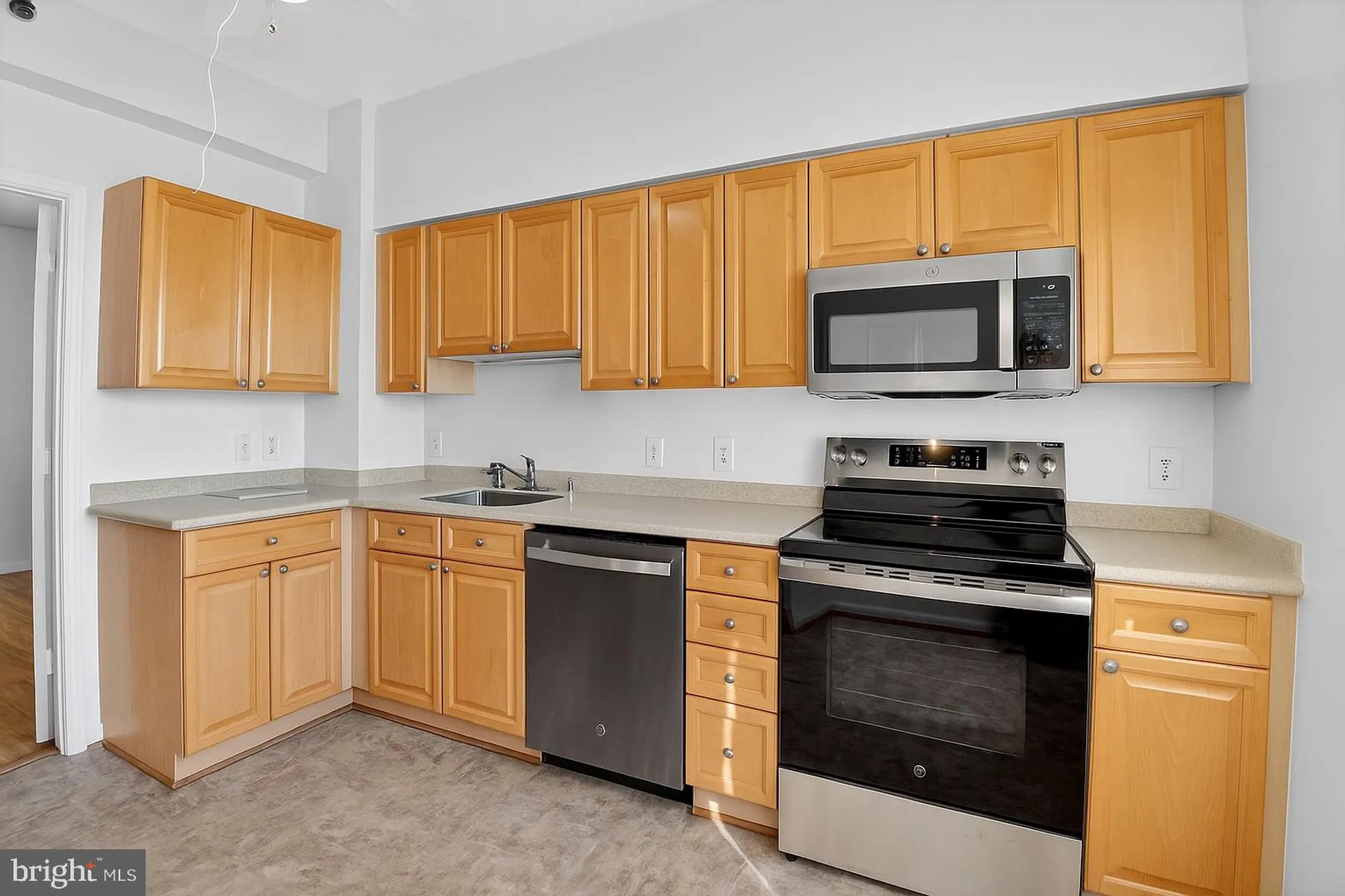 Property Slideshow image 5 of 22 | 3200 n leisure world blvd 918, Silver Spring, MD, 20906
