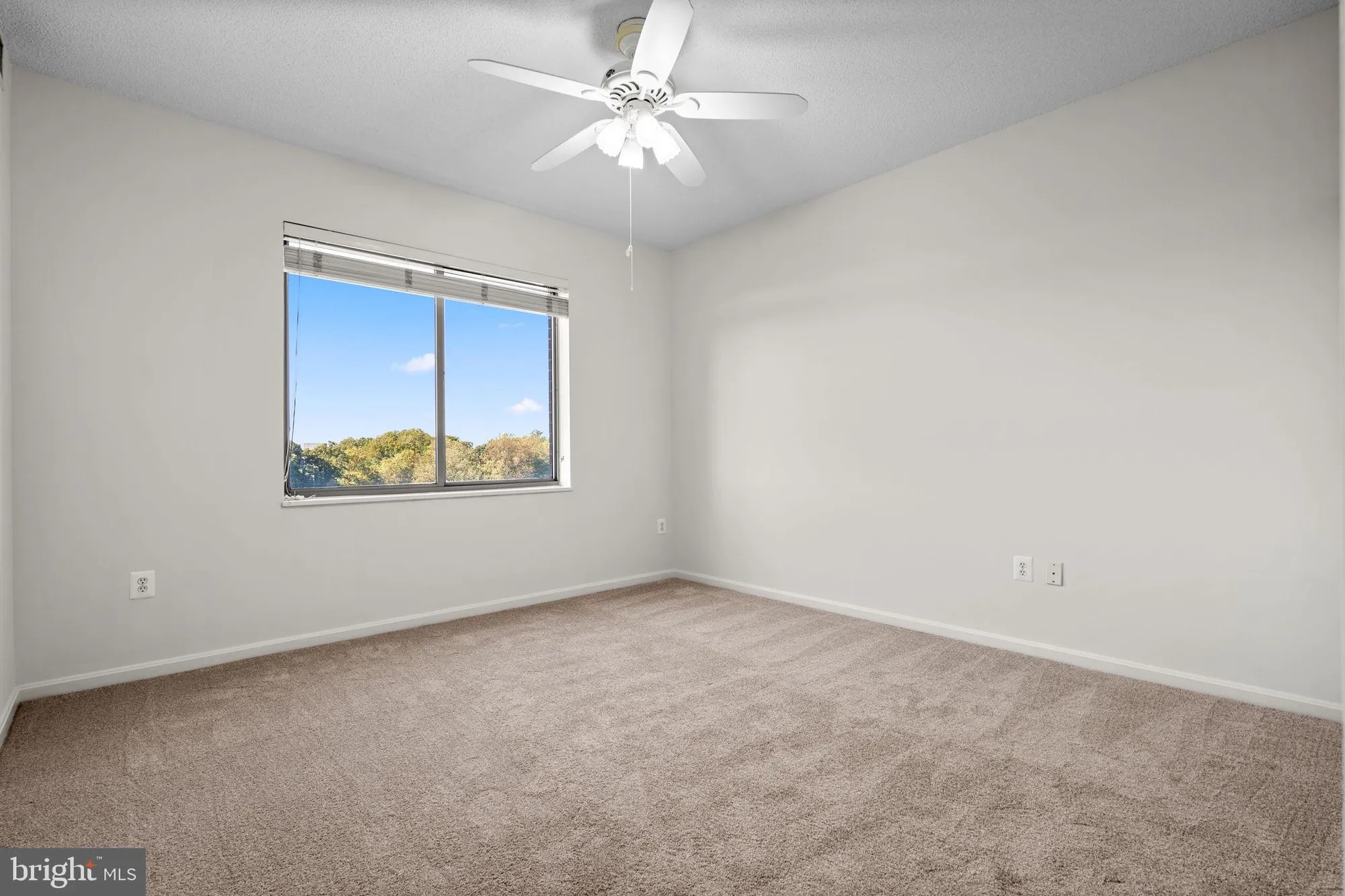 Property Slideshow image 32 of 47 | 3210 n leisure world blvd 1001, Silver Spring, MD, 20906