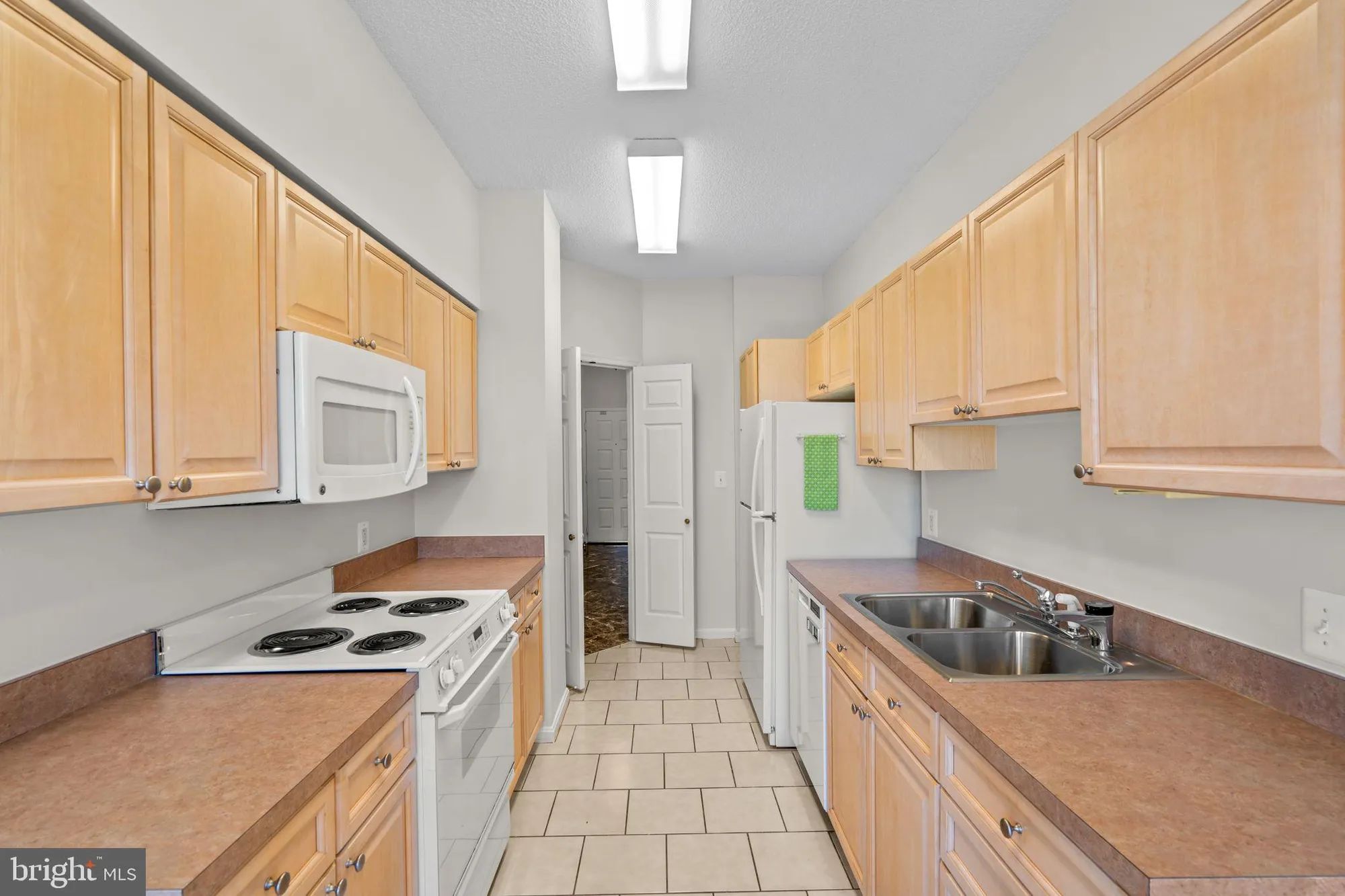 Property Slideshow image 20 of 47 | 3210 n leisure world blvd 1001, Silver Spring, MD, 20906