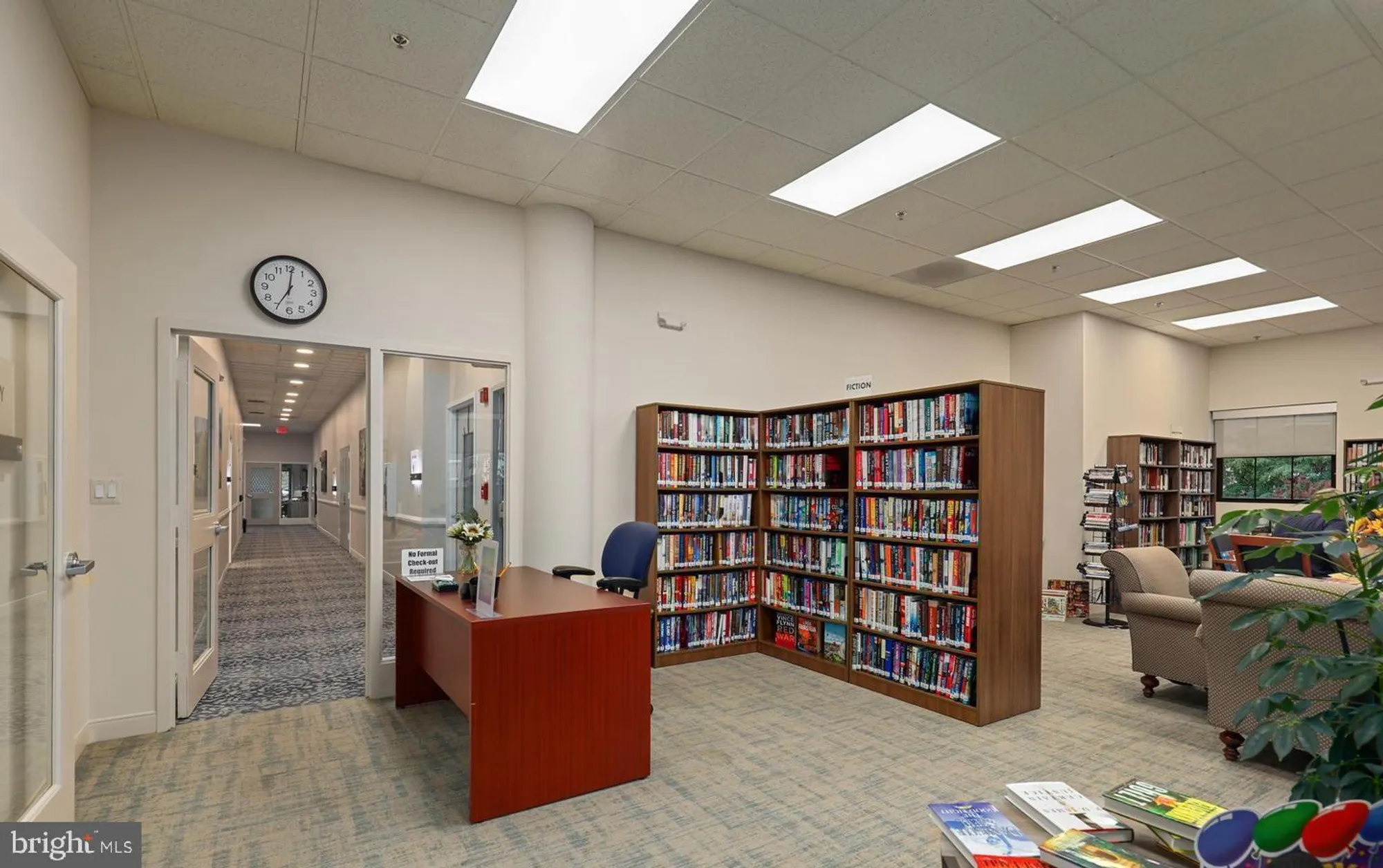 Property Slideshow image 32 of 39 | 19385 cypress ridge ter 914, Leesburg, VA, 20176