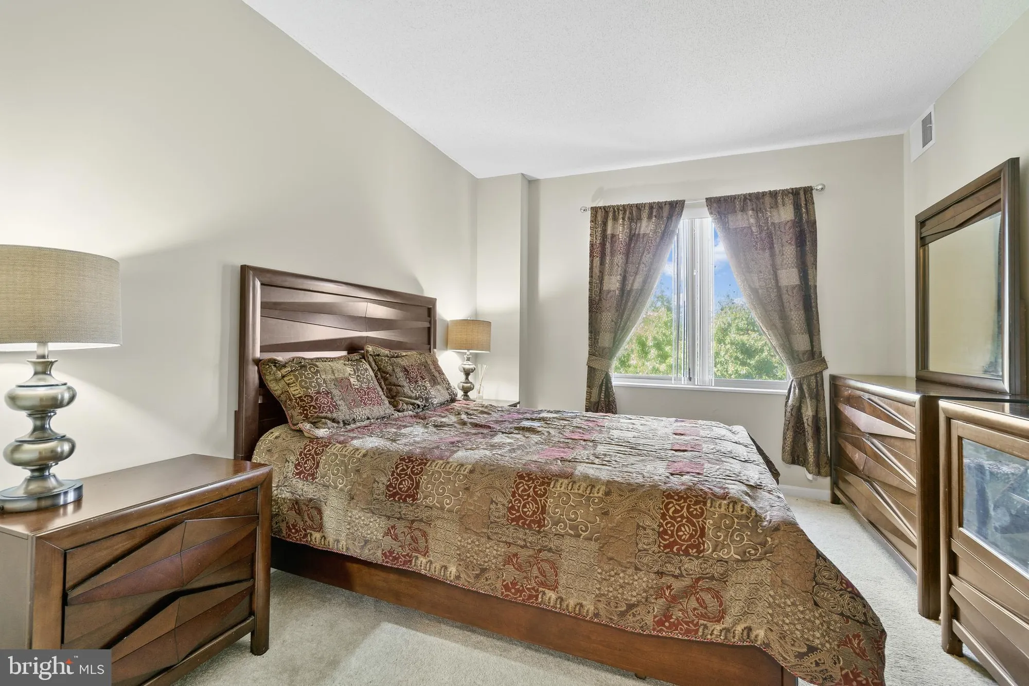Property Slideshow image 16 of 38 | 2904 n leisure world blvd 501, Silver Spring, MD, 20906