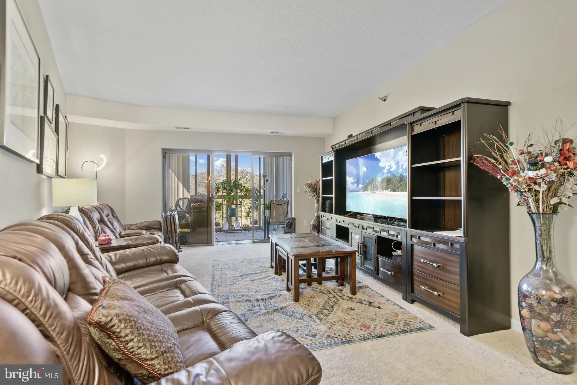 Property Slideshow image 5 of 38 | 2904 n leisure world blvd 501, Silver Spring, MD, 20906