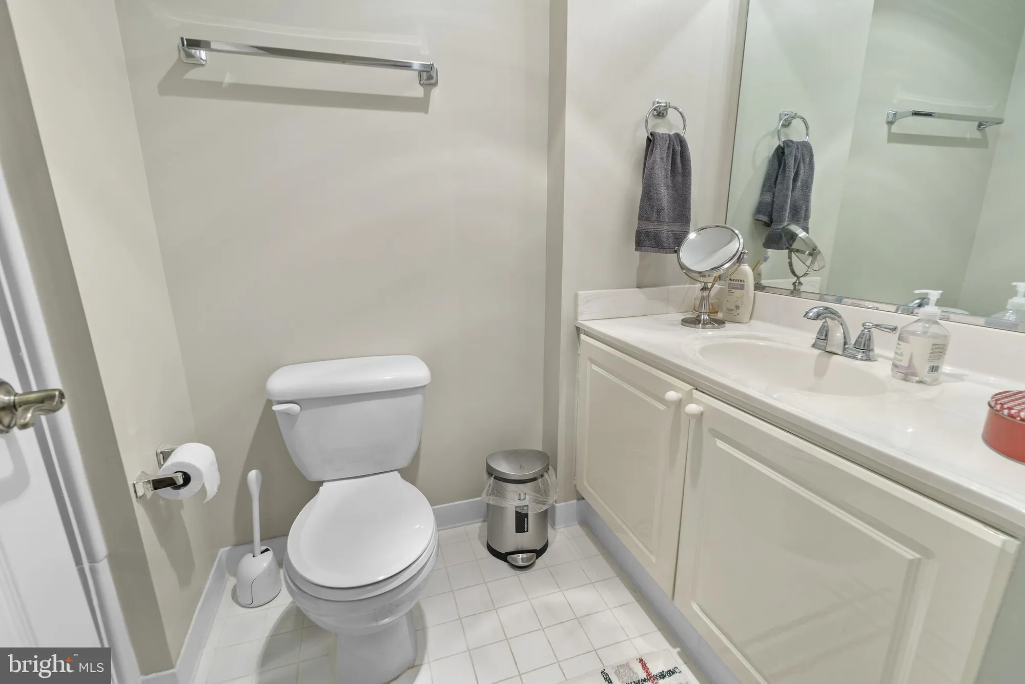 Property Slideshow image 20 of 38 | 2904 n leisure world blvd 501, Silver Spring, MD, 20906