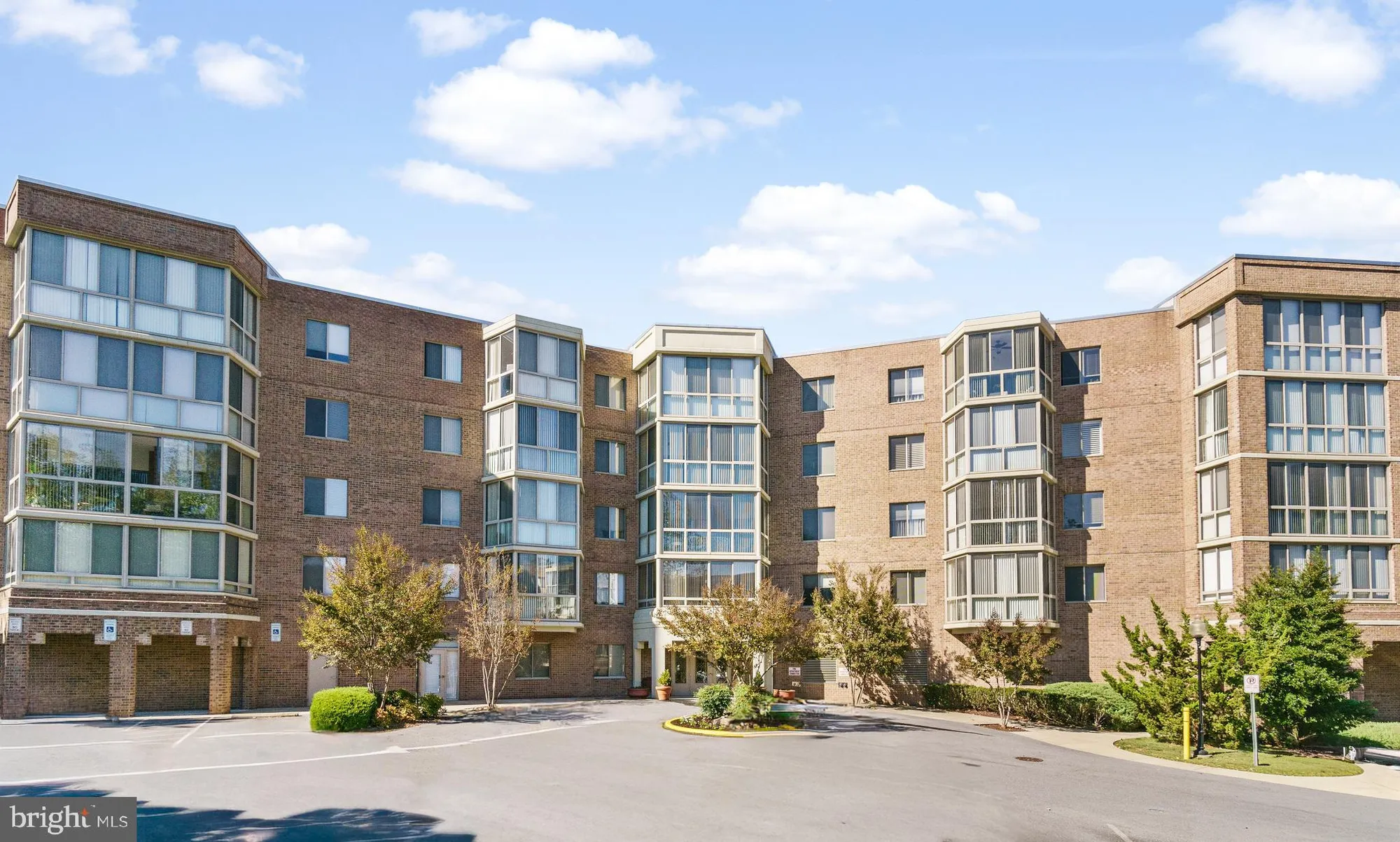 Property Slideshow image 1 of 38 | 2904 n leisure world blvd 501, Silver Spring, MD, 20906