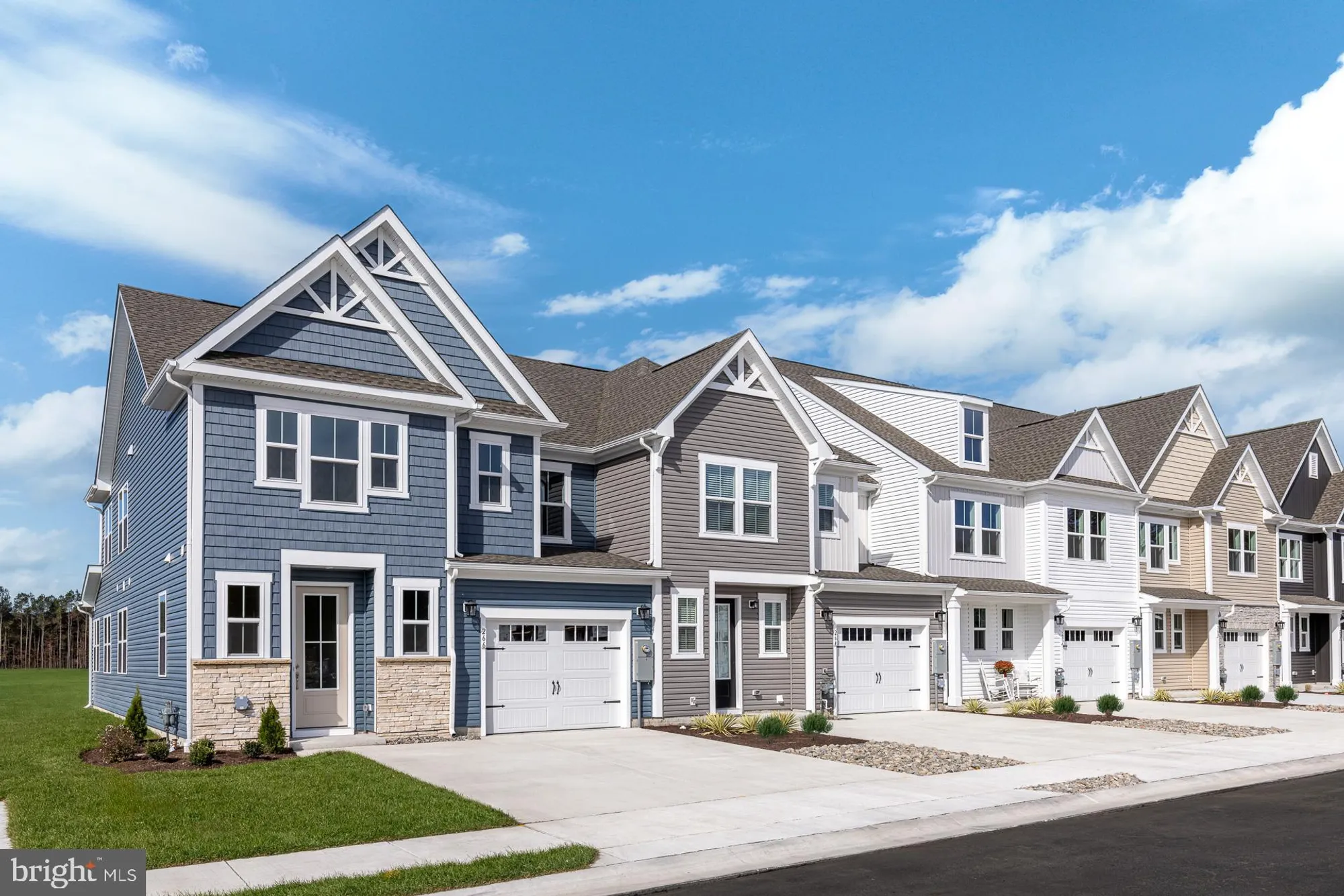 Property Slideshow image 2 of 17 | 207 lackawanna ln, Ocean View, DE, 19970