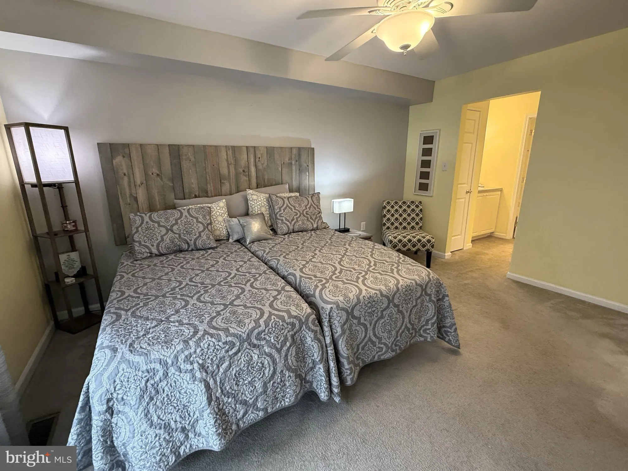 Property Slideshow image 20 of 44 | 66 freedom ln, Bensalem, PA, 19020