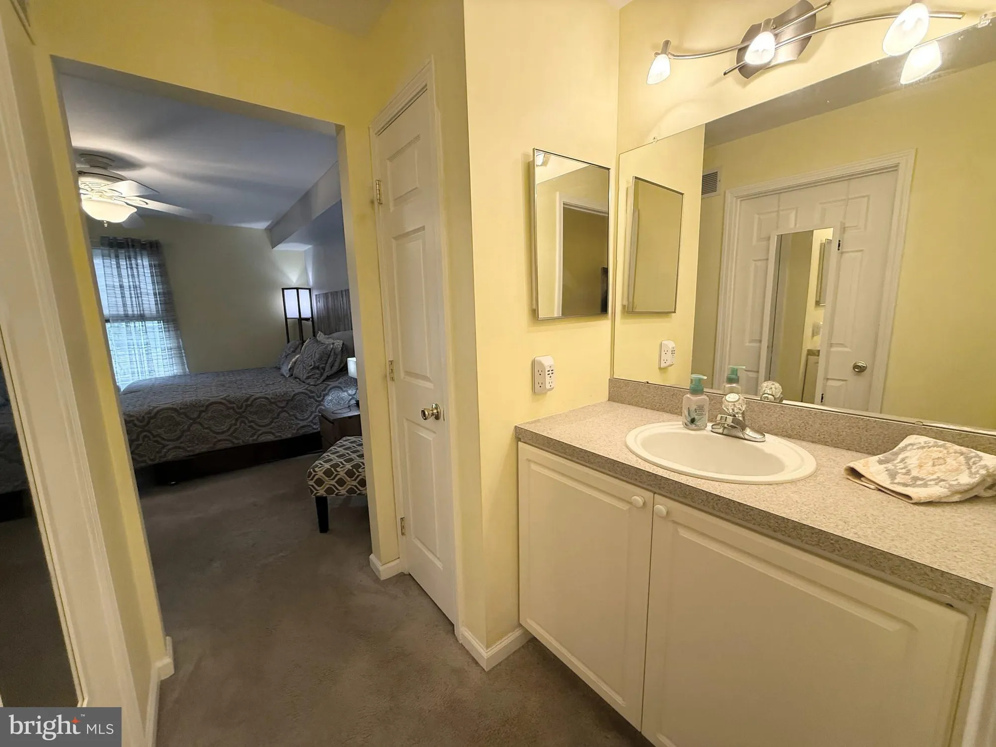 Property Slideshow image 26 of 44 | 66 freedom ln, Bensalem, PA, 19020