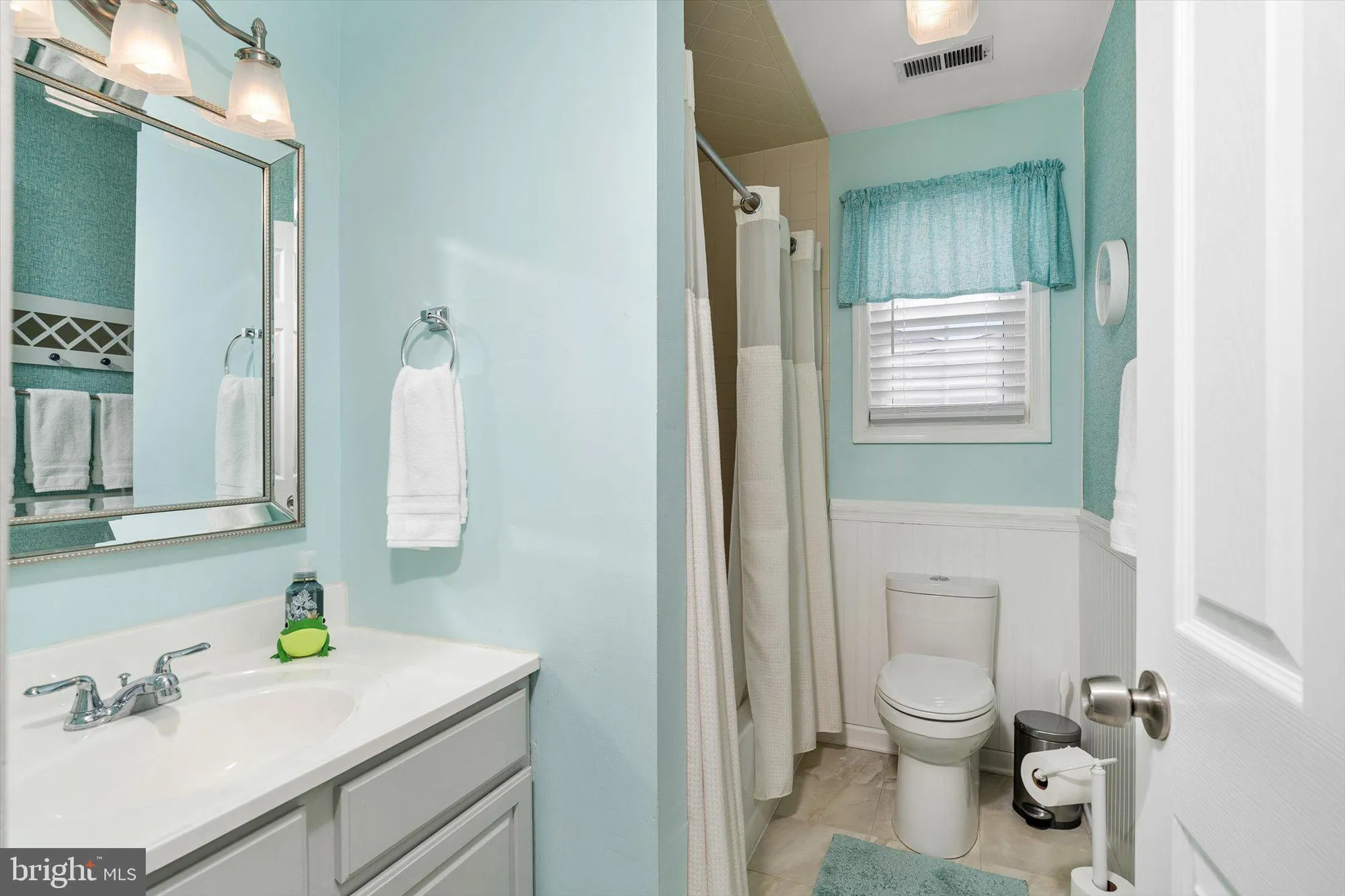 Property Slideshow image 22 of 28 | 21 horseshoe ln, Columbus, NJ, 08022