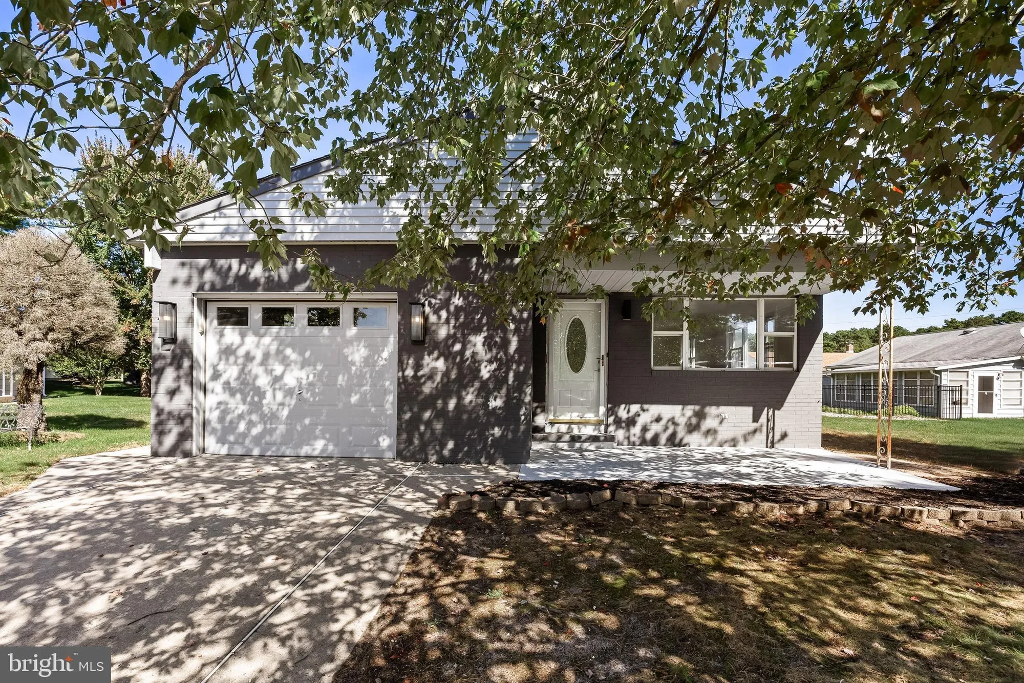 Property Slideshow image 1 of 26 | 5 saint andrews ct, Toms River, NJ, 08757