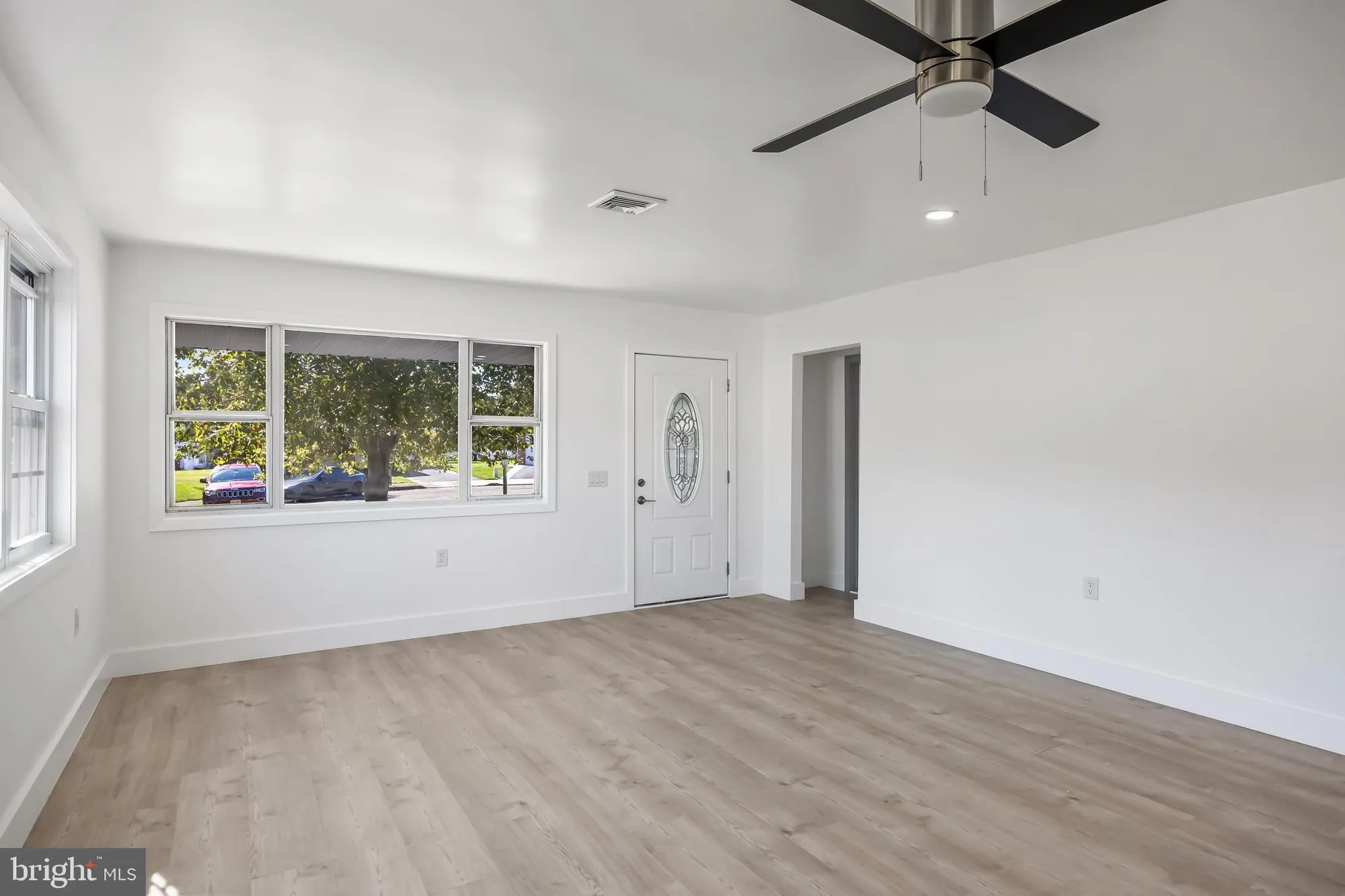 Property Slideshow image 7 of 26 | 5 saint andrews ct, Toms River, NJ, 08757