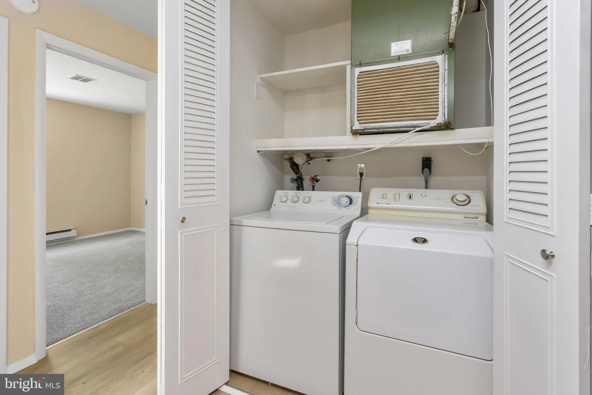 Property Slideshow image 16 of 33 | 115 dorchester dr, Southampton, NJ, 08088