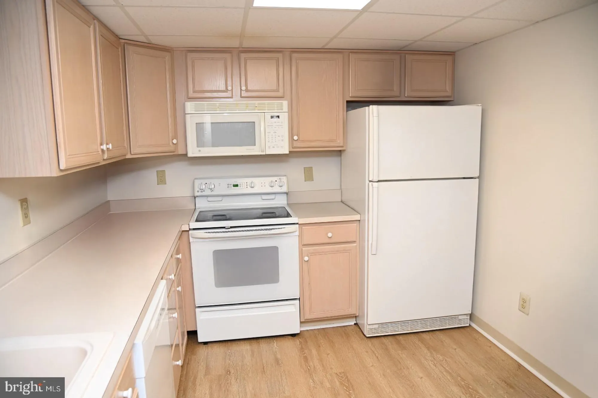 Property Slideshow image 6 of 50 | 1000 centennial sta 100, Warminster, PA, 18974