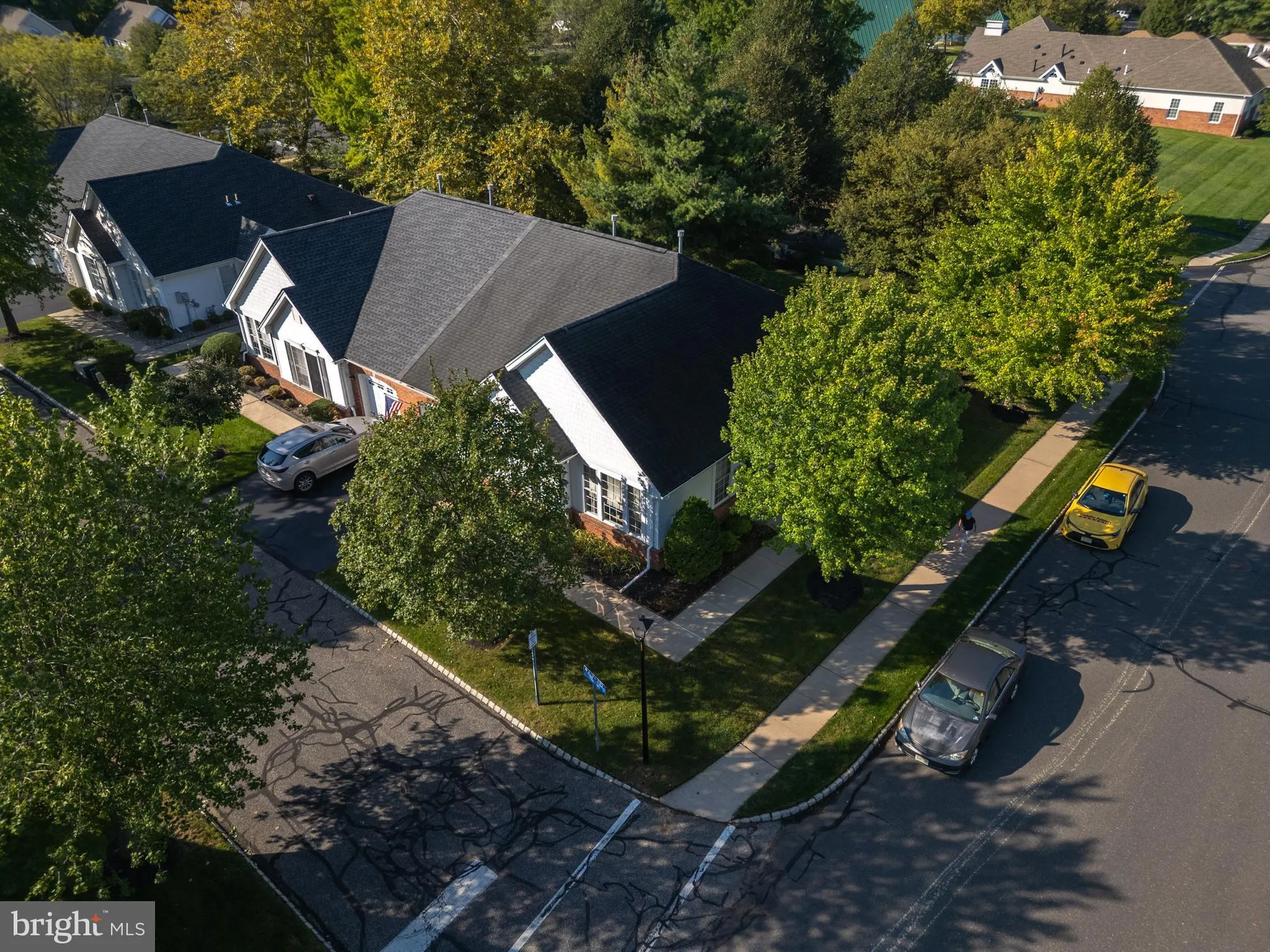 Property Slideshow image 25 of 34 | 233 burholme dr, Hamilton, NJ, 08691