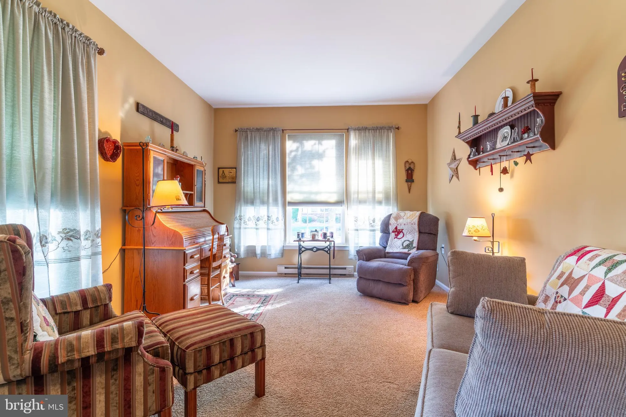 Property Slideshow image 12 of 34 | 233 burholme dr, Hamilton, NJ, 08691