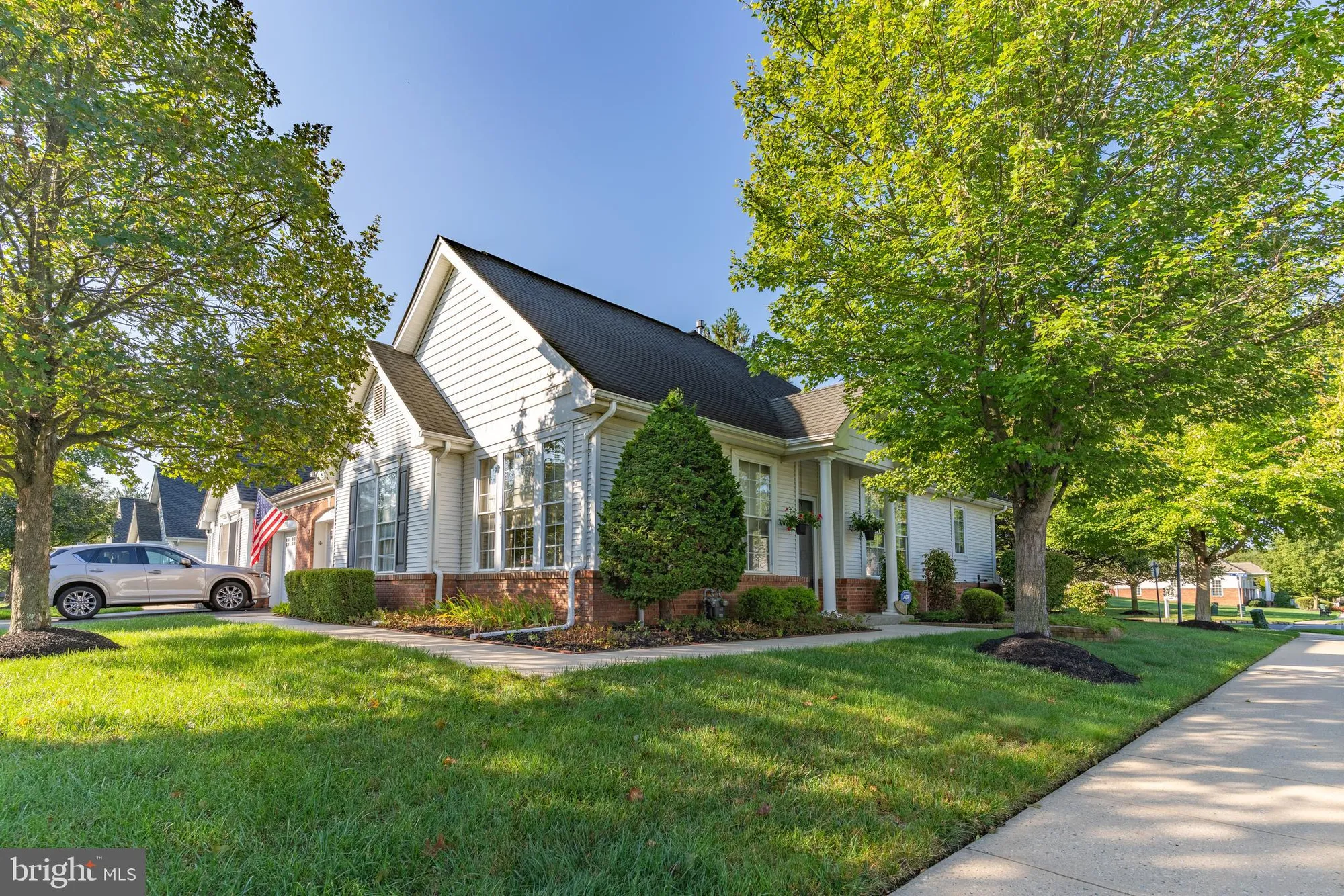 Property Slideshow image 29 of 34 | 233 burholme dr, Hamilton, NJ, 08691