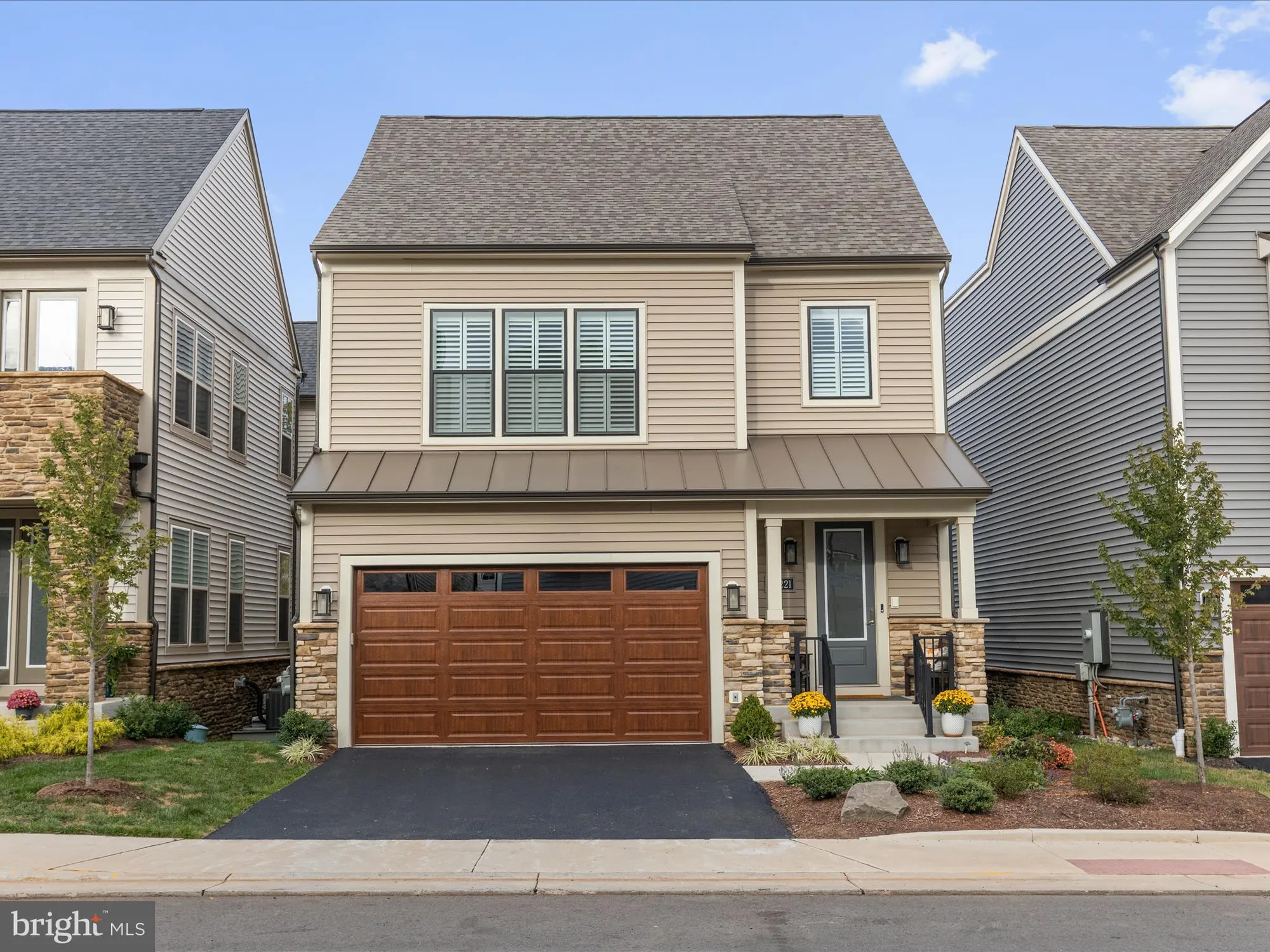 Property Slideshow image 1 of 75 | 43221 greeley sq, Ashburn, VA, 20148