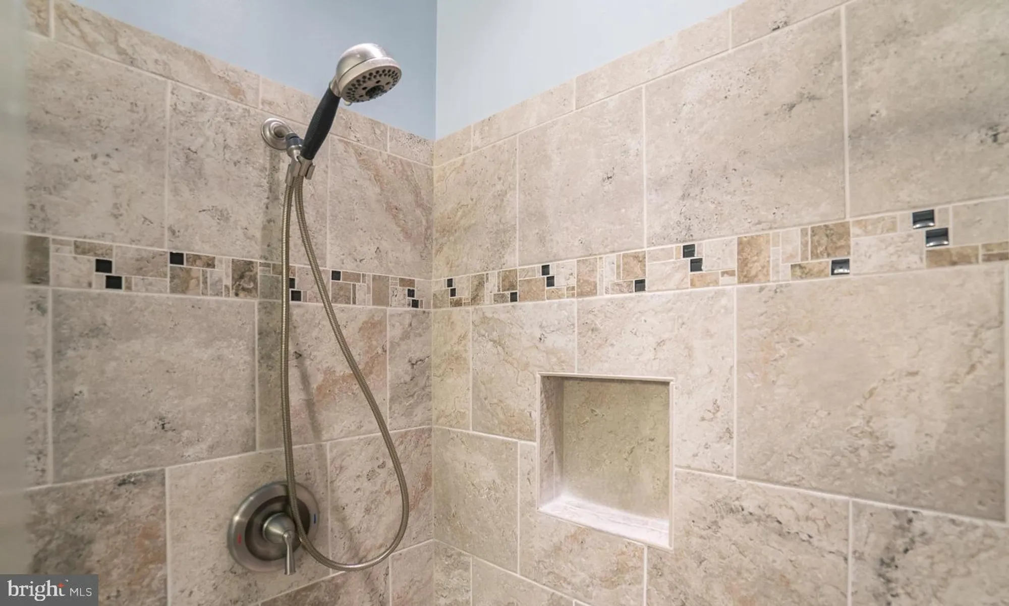 Property Slideshow image 14 of 18 | 6150 shadywood rd unit 401, Elkridge, MD, 21075