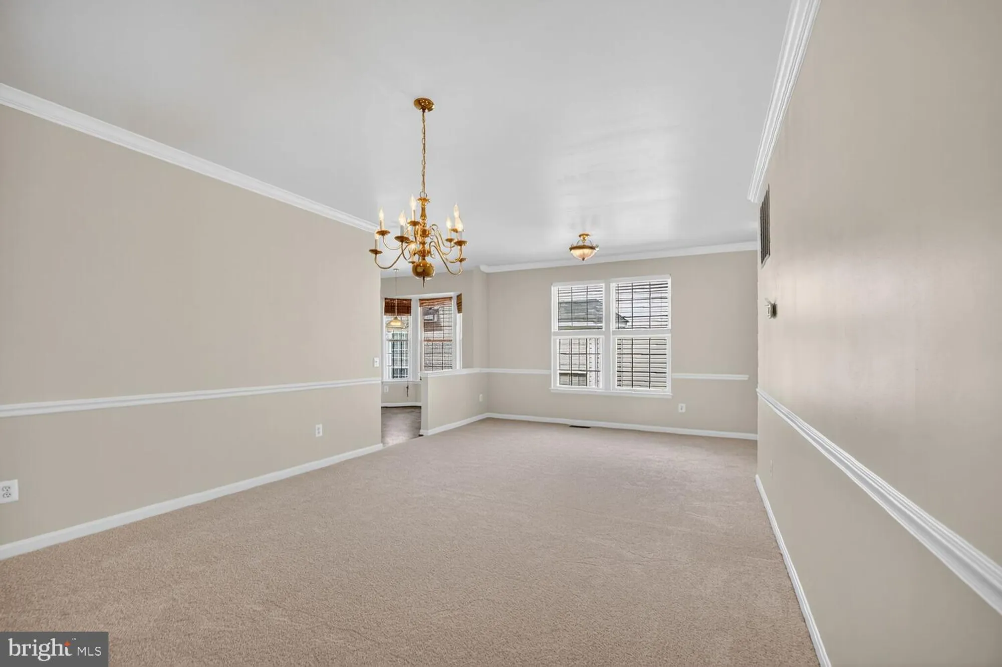 Property Slideshow image 5 of 49 | 16837 four seasons dr, Dumfries, VA, 22025