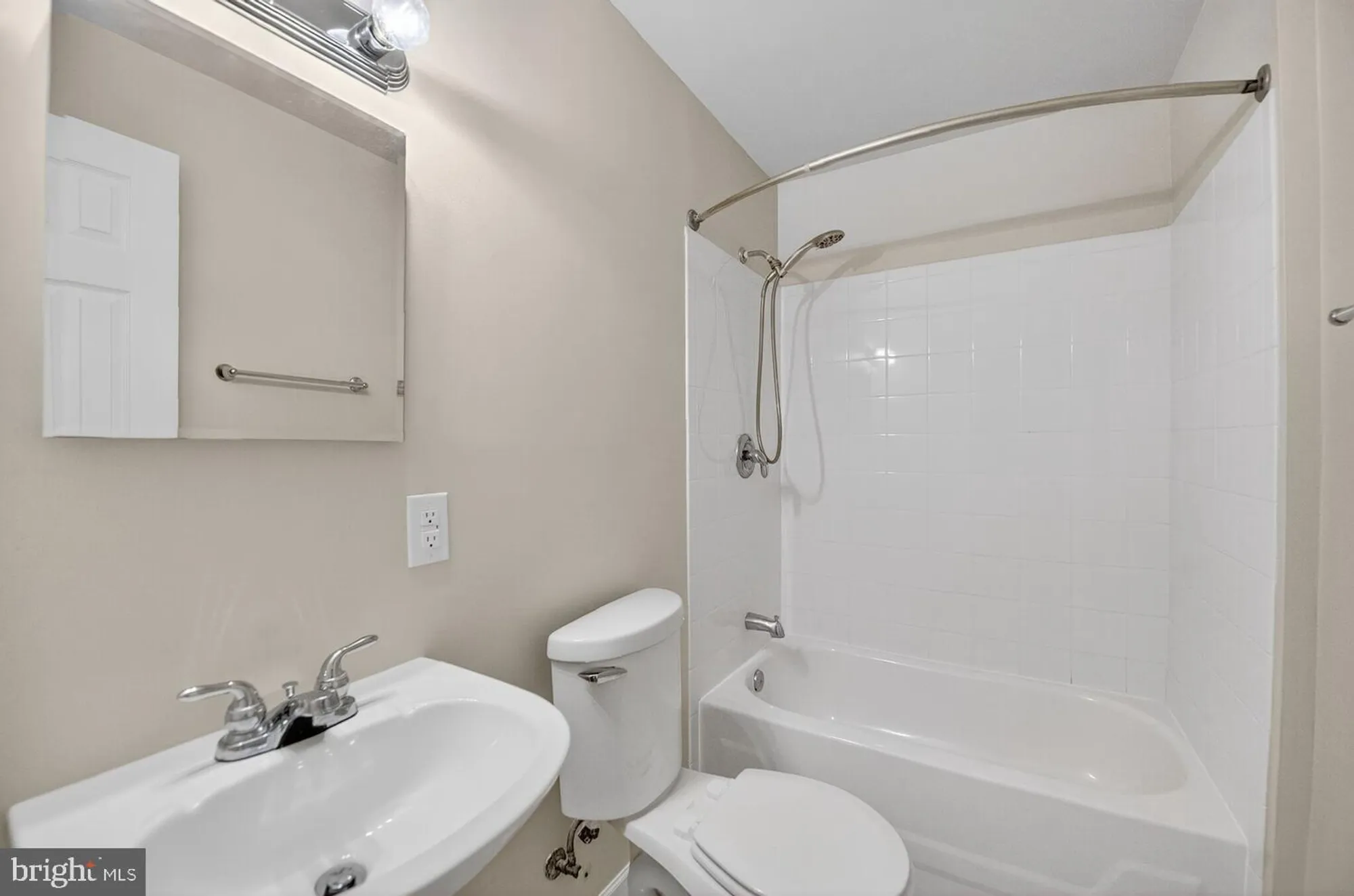 Property Slideshow image 27 of 49 | 16837 four seasons dr, Dumfries, VA, 22025