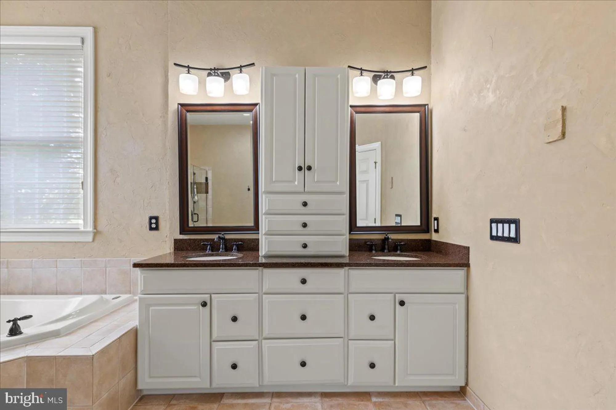 Property Slideshow image 29 of 60 | 5320 trevino dr, Haymarket, VA, 20169