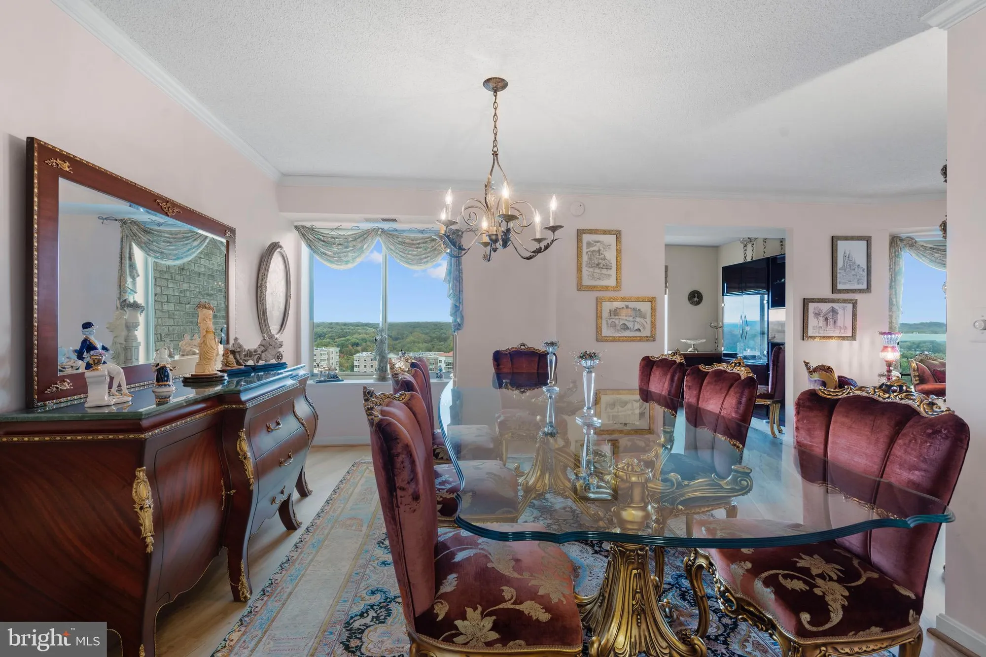 Property Slideshow image 11 of 39 | 19385 cypress ridge ter 914, Leesburg, VA, 20176