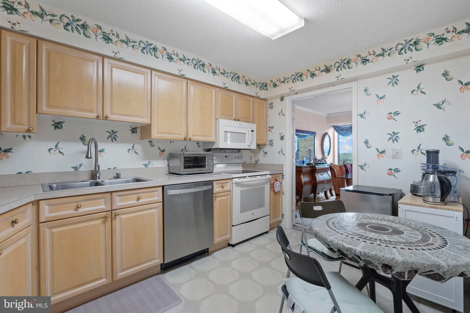 Property Slideshow image 14 of 39 | 19385 cypress ridge ter 914, Leesburg, VA, 20176