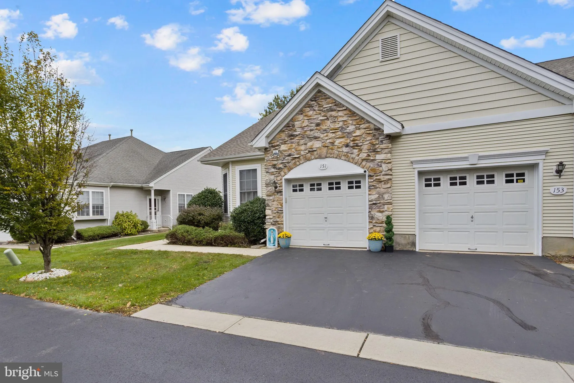 Property Slideshow image 22 of 25 | 151 meadowlark dr, Hamilton, NJ, 08690