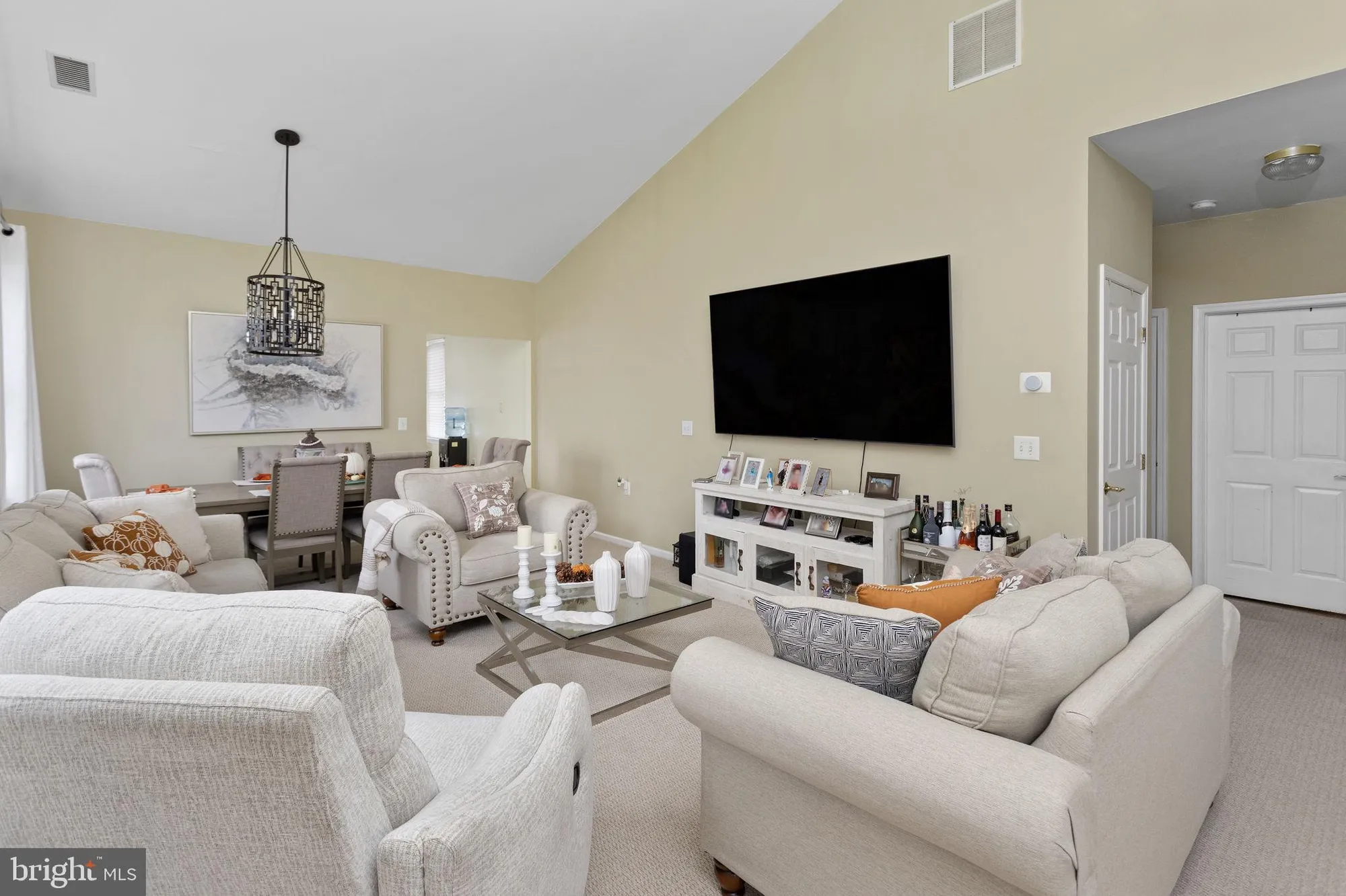 Property Slideshow image 8 of 25 | 151 meadowlark dr, Hamilton, NJ, 08690