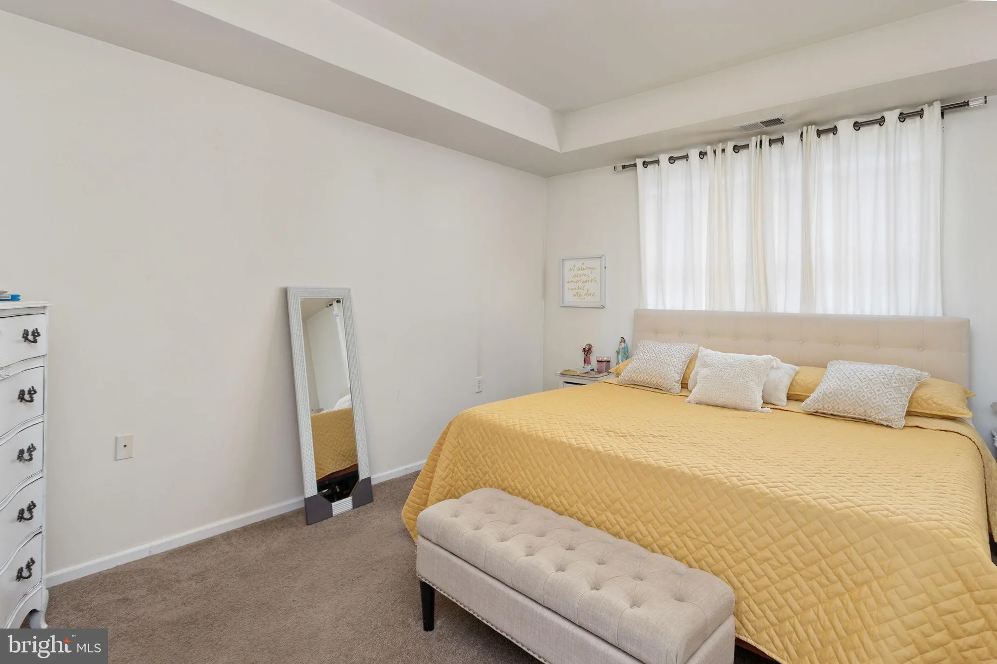 Property Slideshow image 15 of 25 | 151 meadowlark dr, Hamilton, NJ, 08690